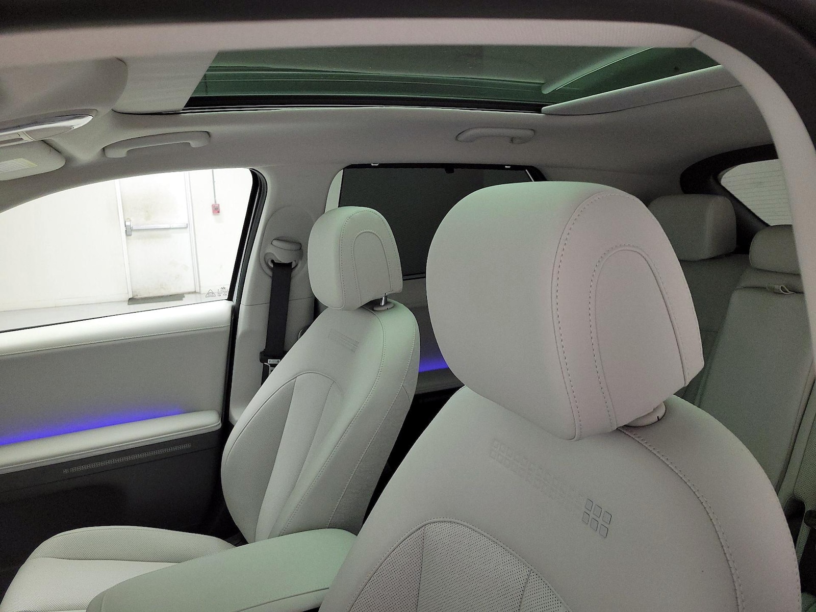 Skylight(s) & Overhead Airbags