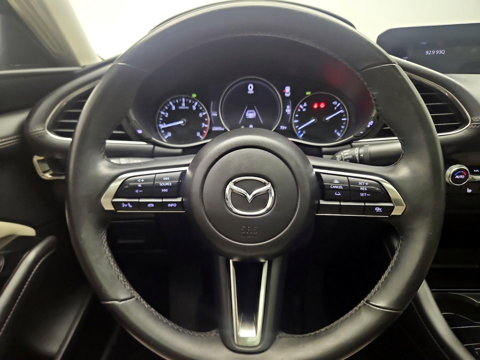 2025 Mazda Mazda3 Preferred - Photo 11