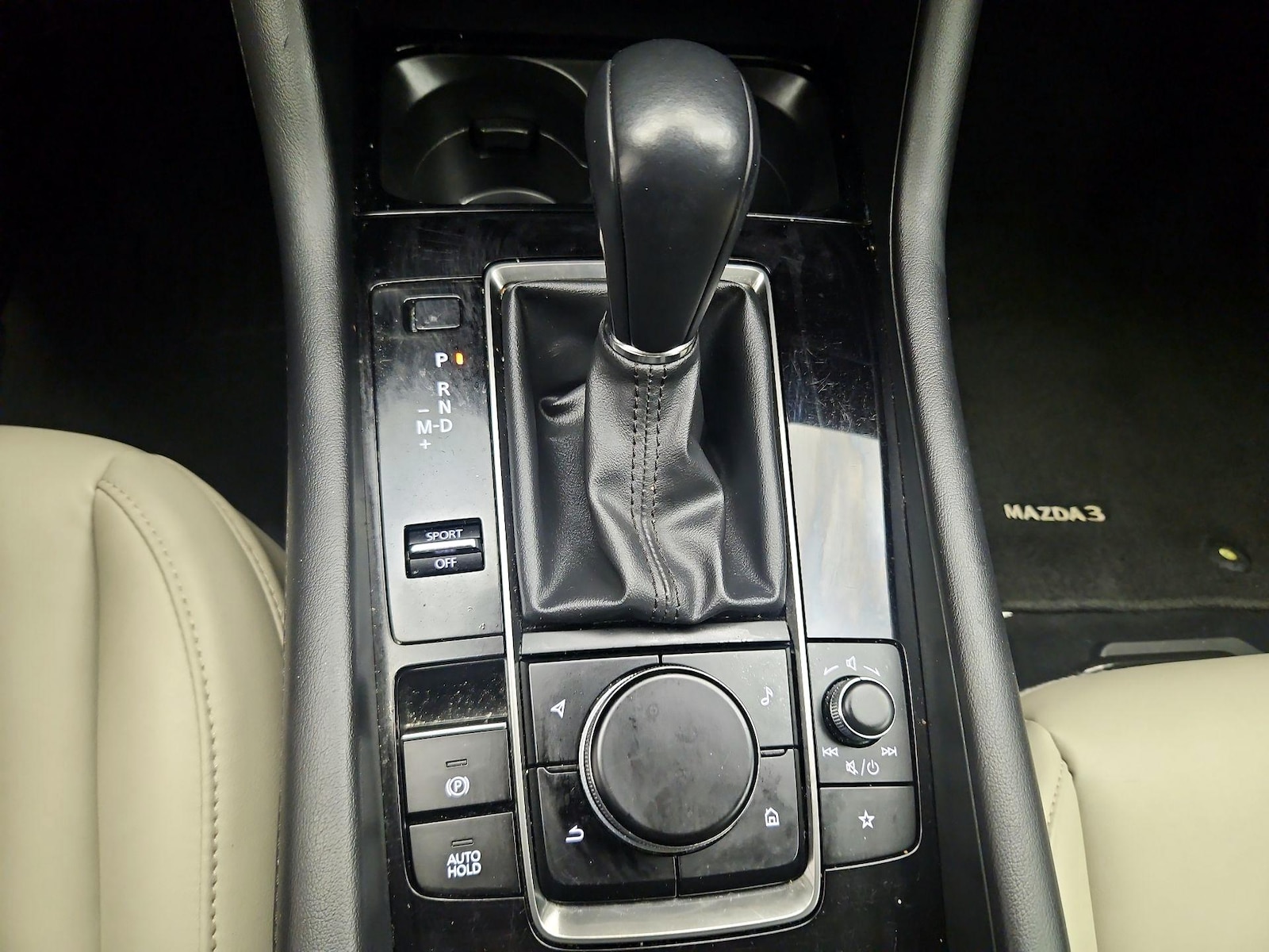 2025 Mazda Mazda3 Preferred - Photo 18