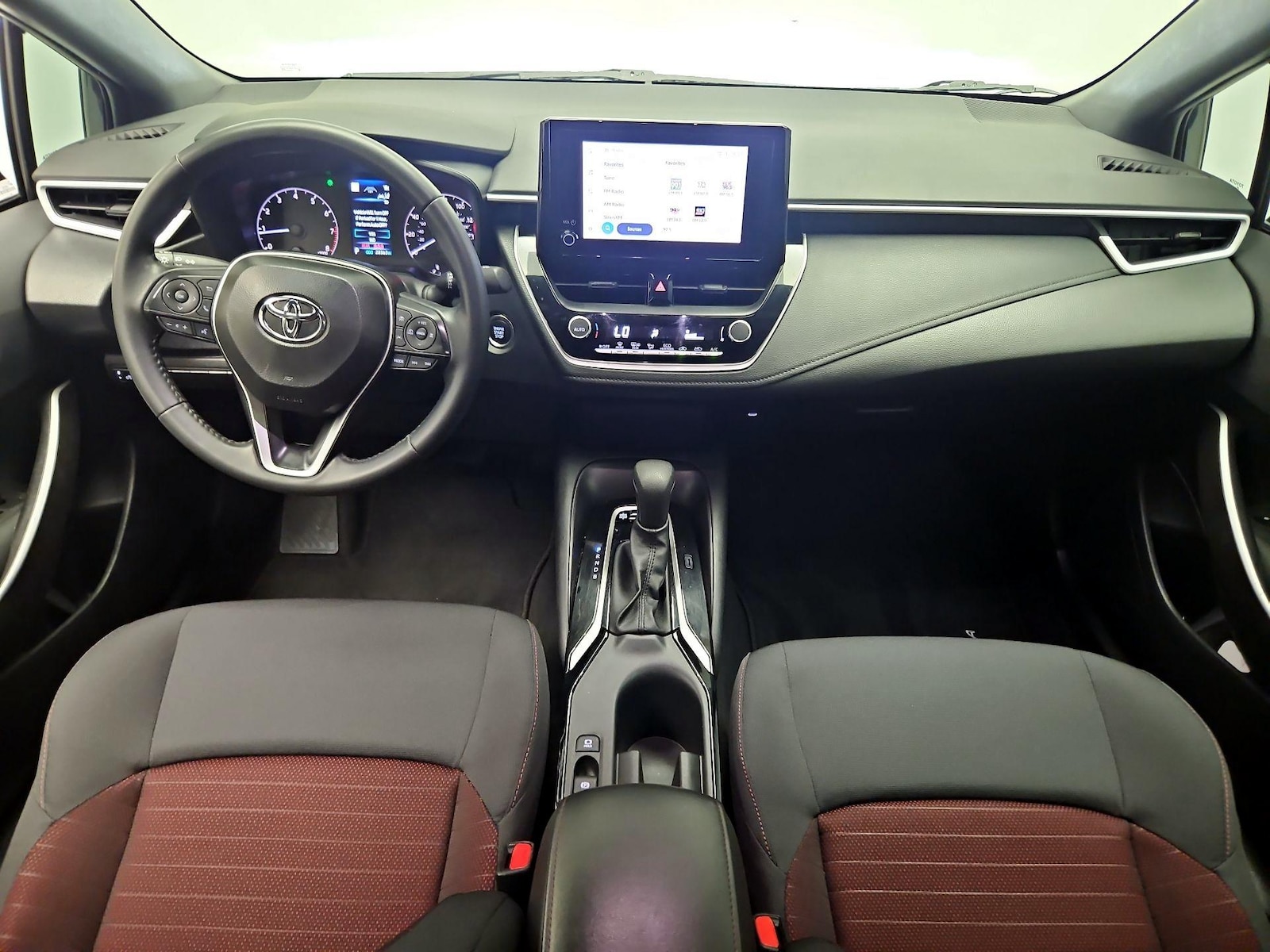 Apple CarPlay® & Android Auto™