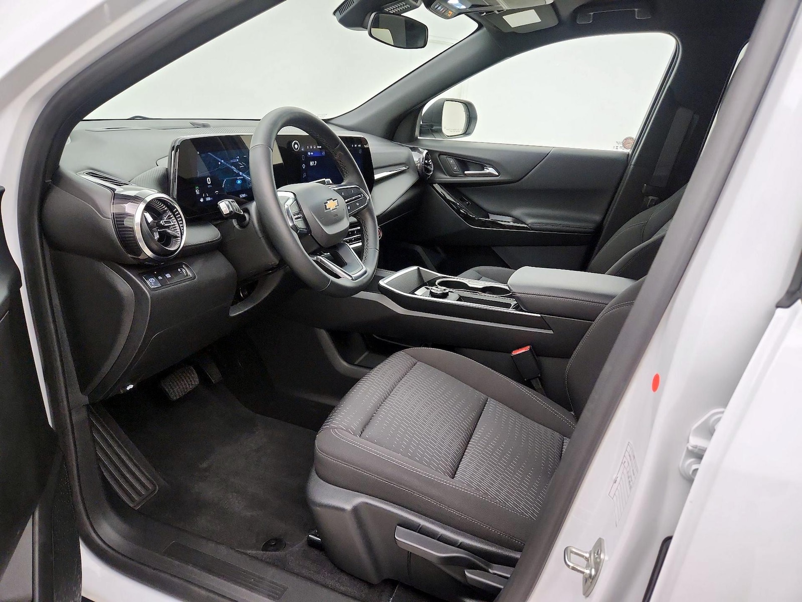 2026 Chevrolet Equinox LT - Photo 12