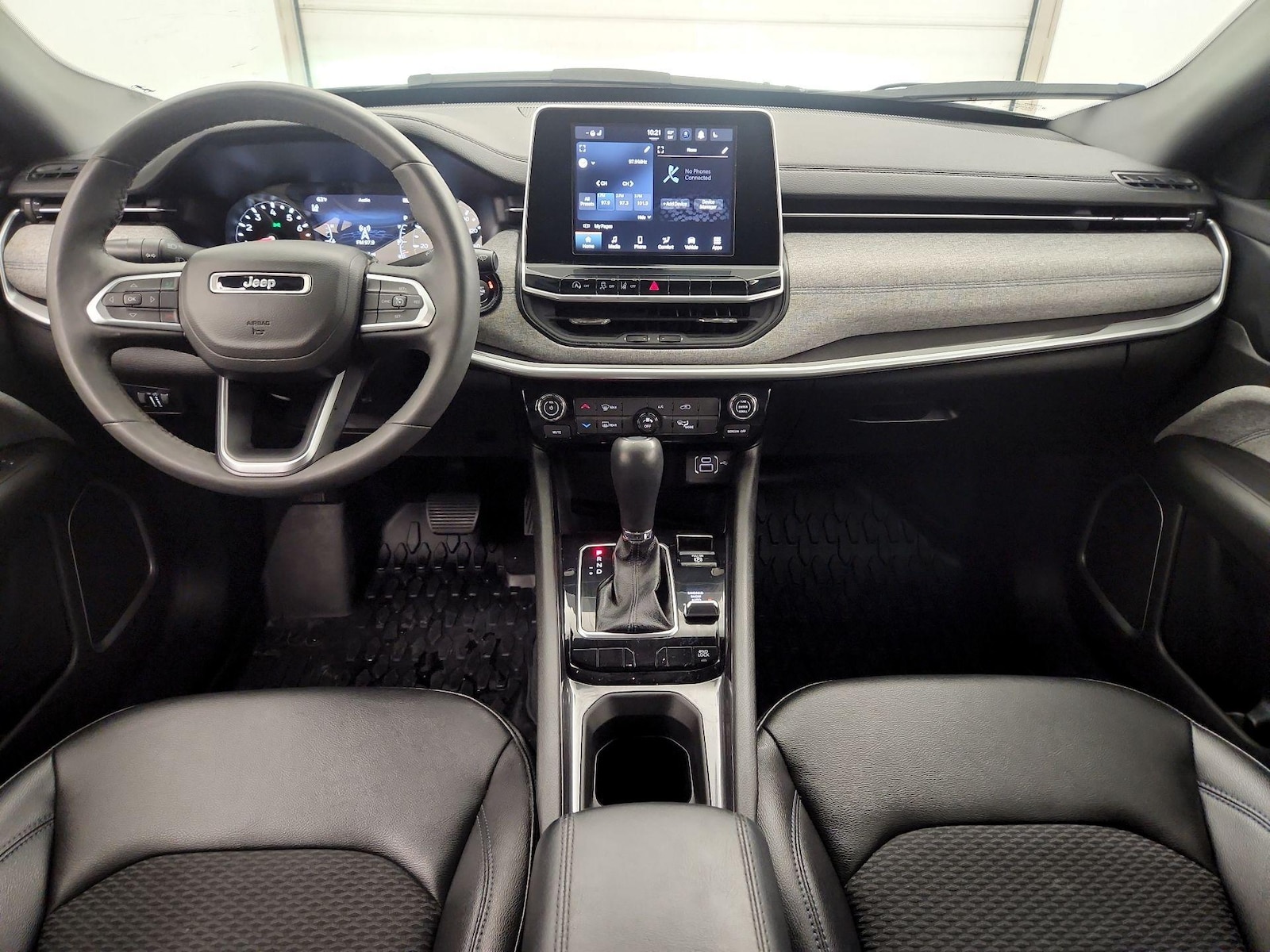 Apple CarPlay® & Android Auto™