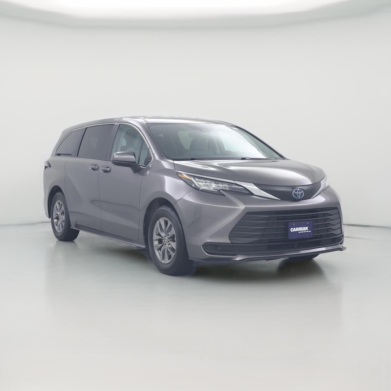2023 Toyota Sienna Hybrid LE