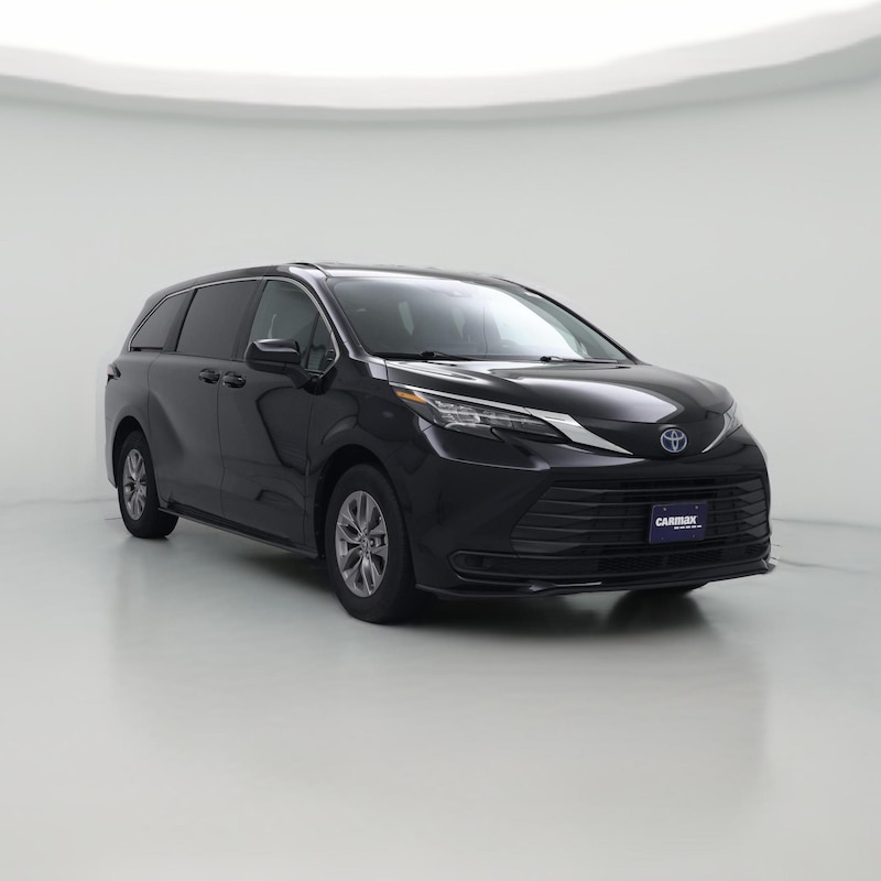 2025 Toyota Sienna LE