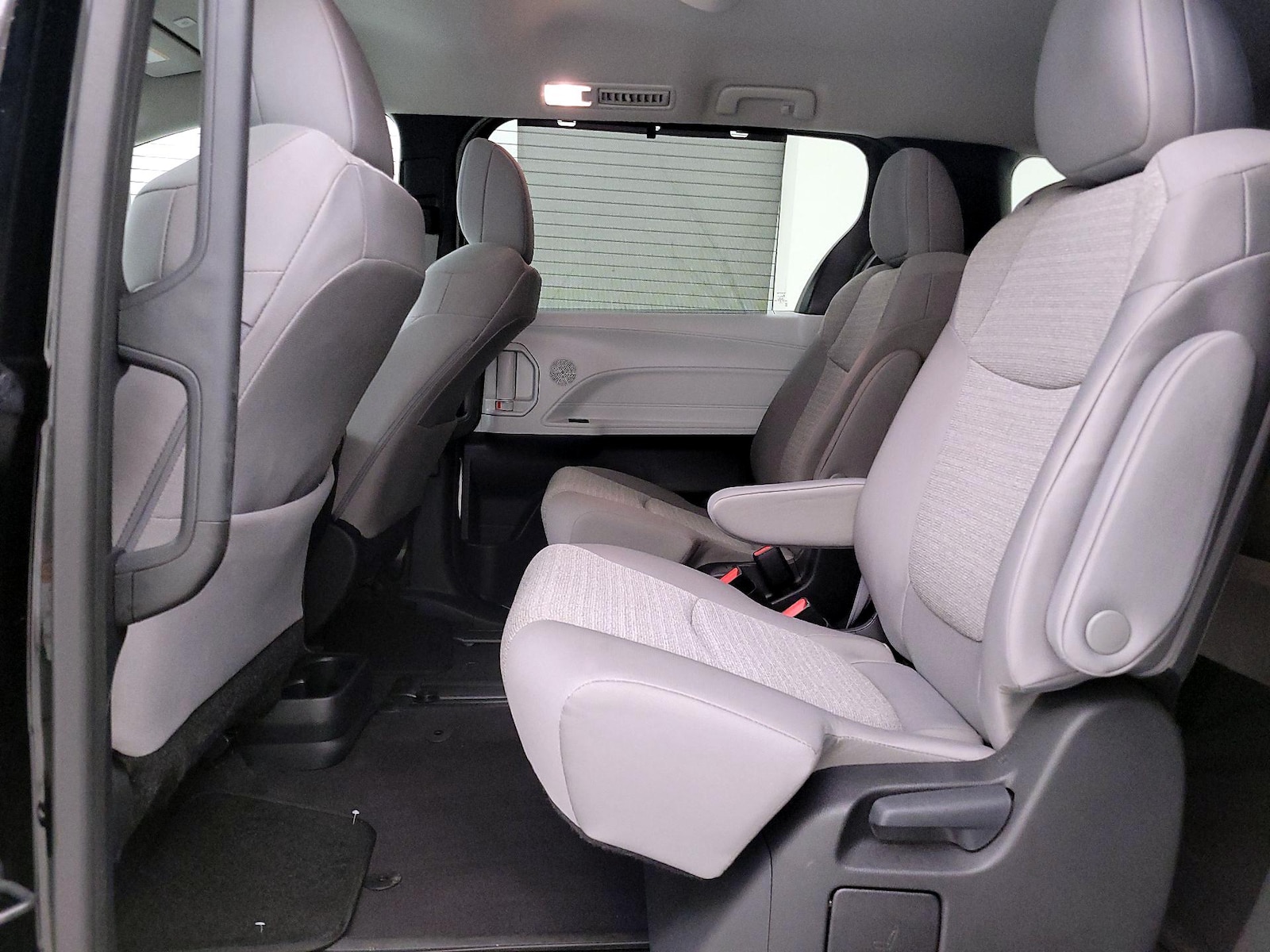 Rear Air Conditioning