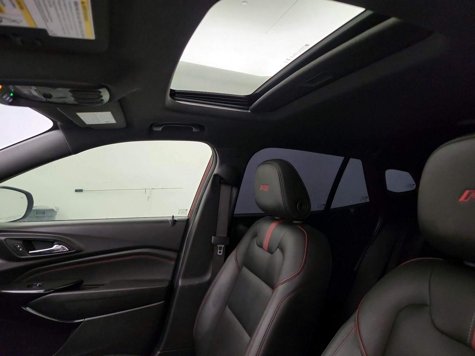 Sunroof(s) & Overhead Airbags