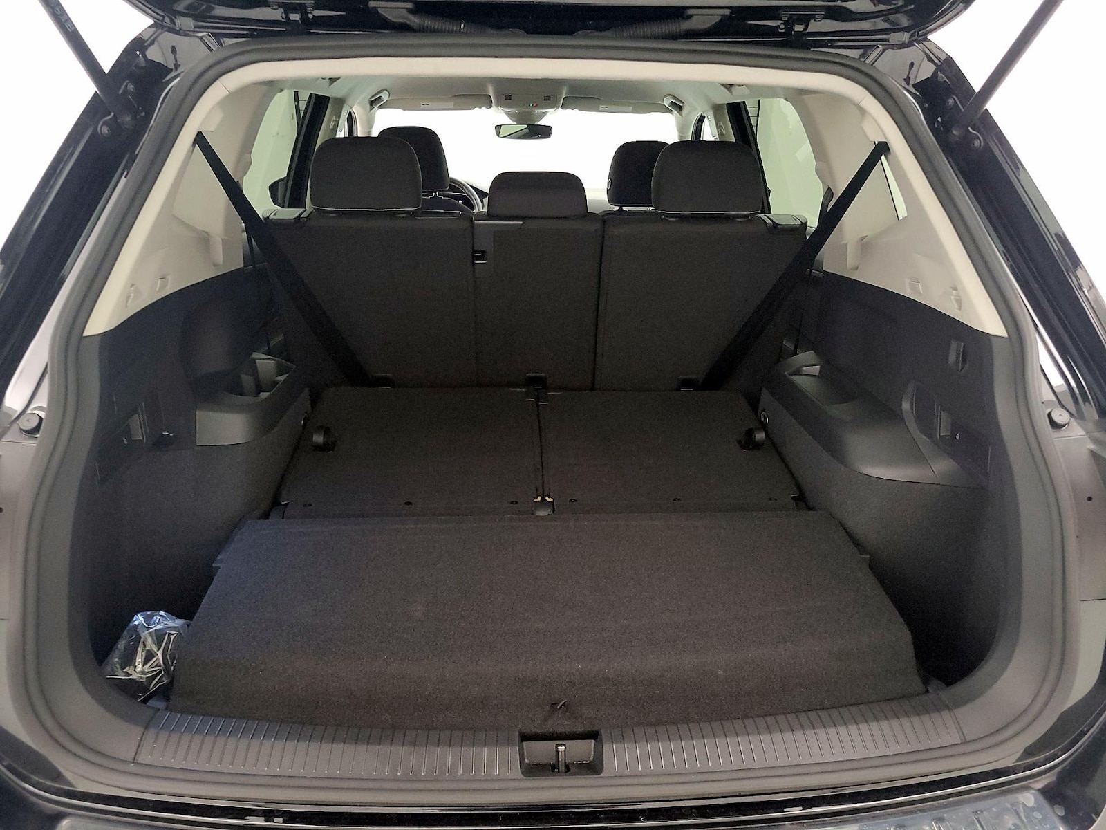 2023 Volkswagen Tiguan S - Photo 23