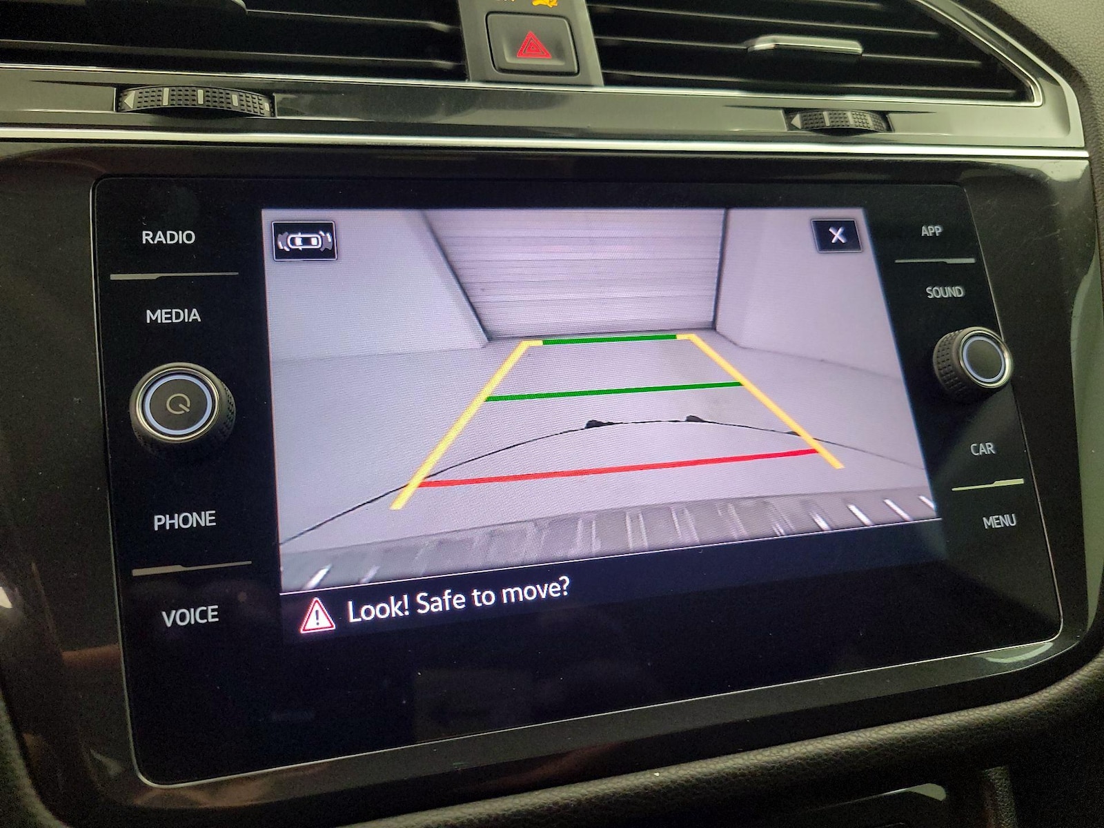 2023 Volkswagen Tiguan SE - Photo 15
