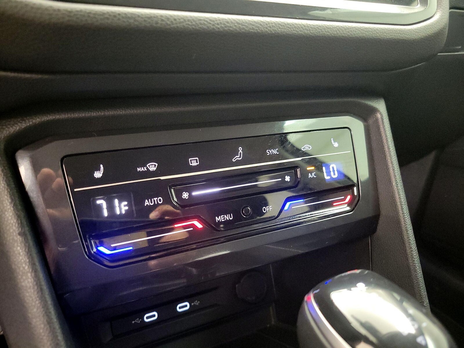 2023 Volkswagen Tiguan SE - Photo 17