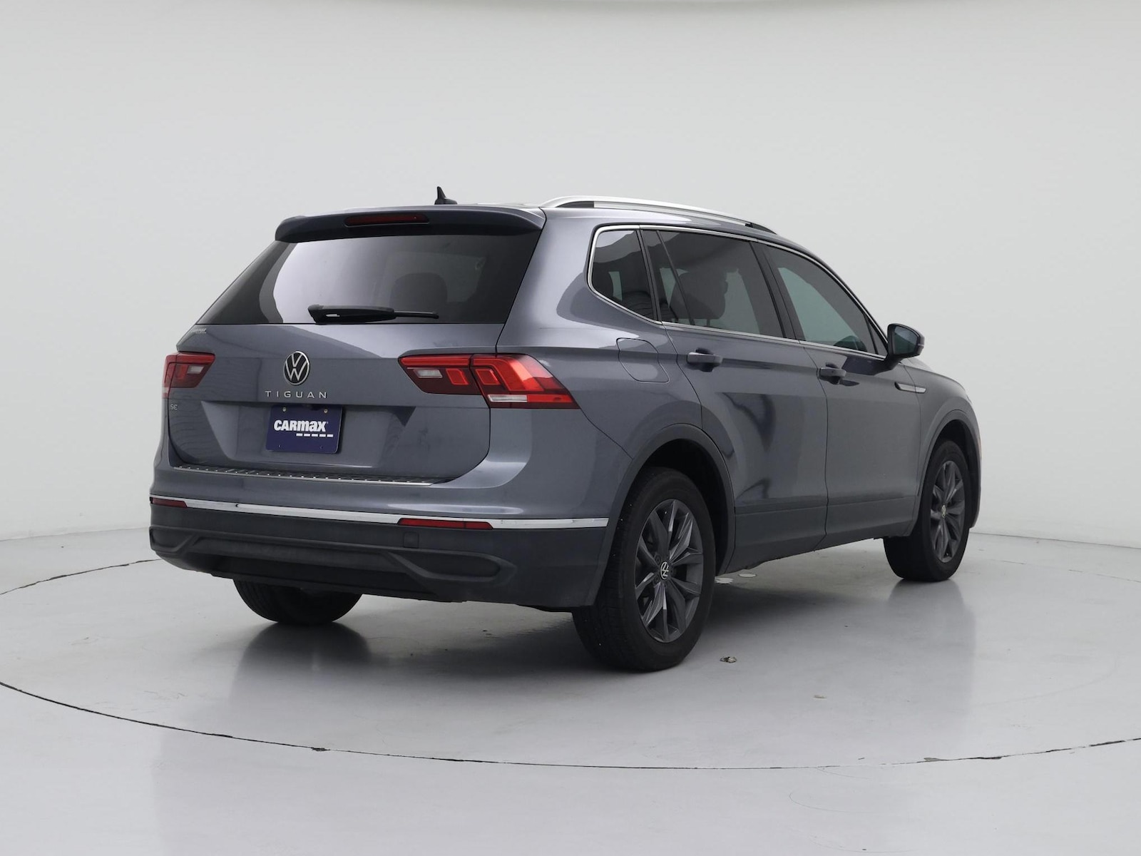 2023 Volkswagen Tiguan SE - Photo 9