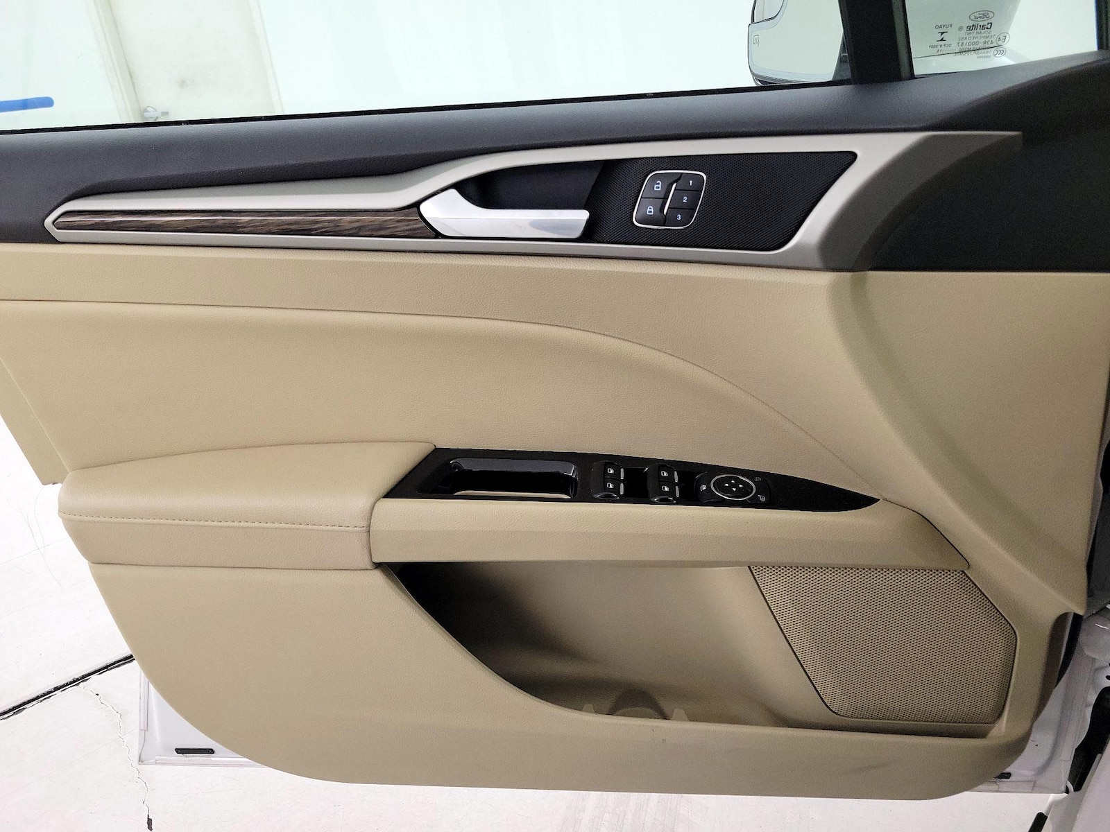 2016 Ford Fusion SE - Photo 13