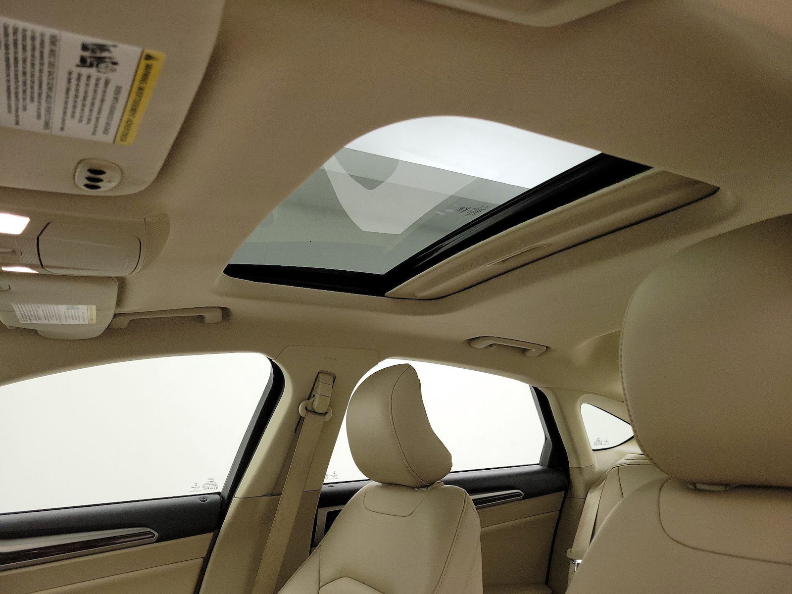 2016 Ford Fusion SE - Photo 20