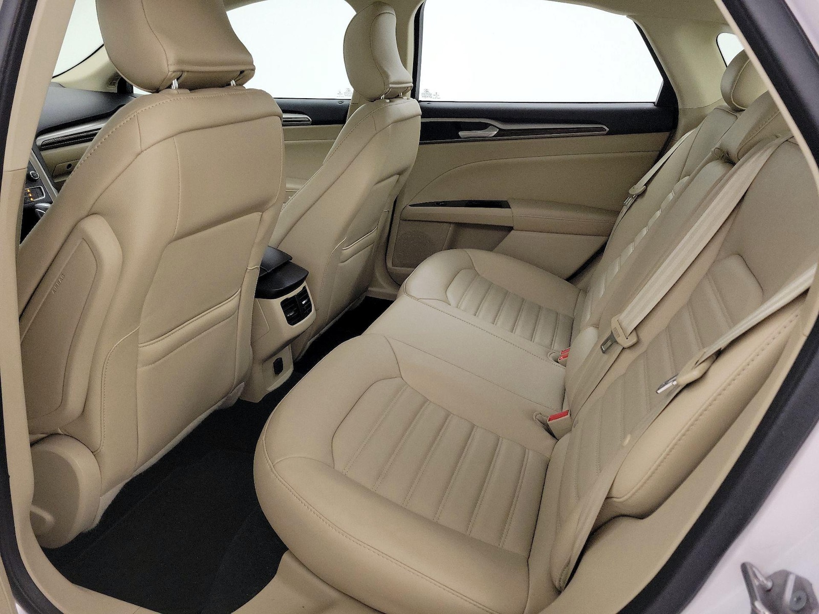 2016 Ford Fusion SE - Photo 21