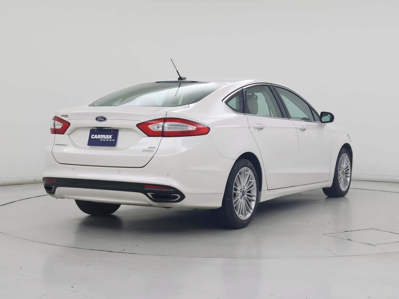 2016 Ford Fusion SE - Photo 9