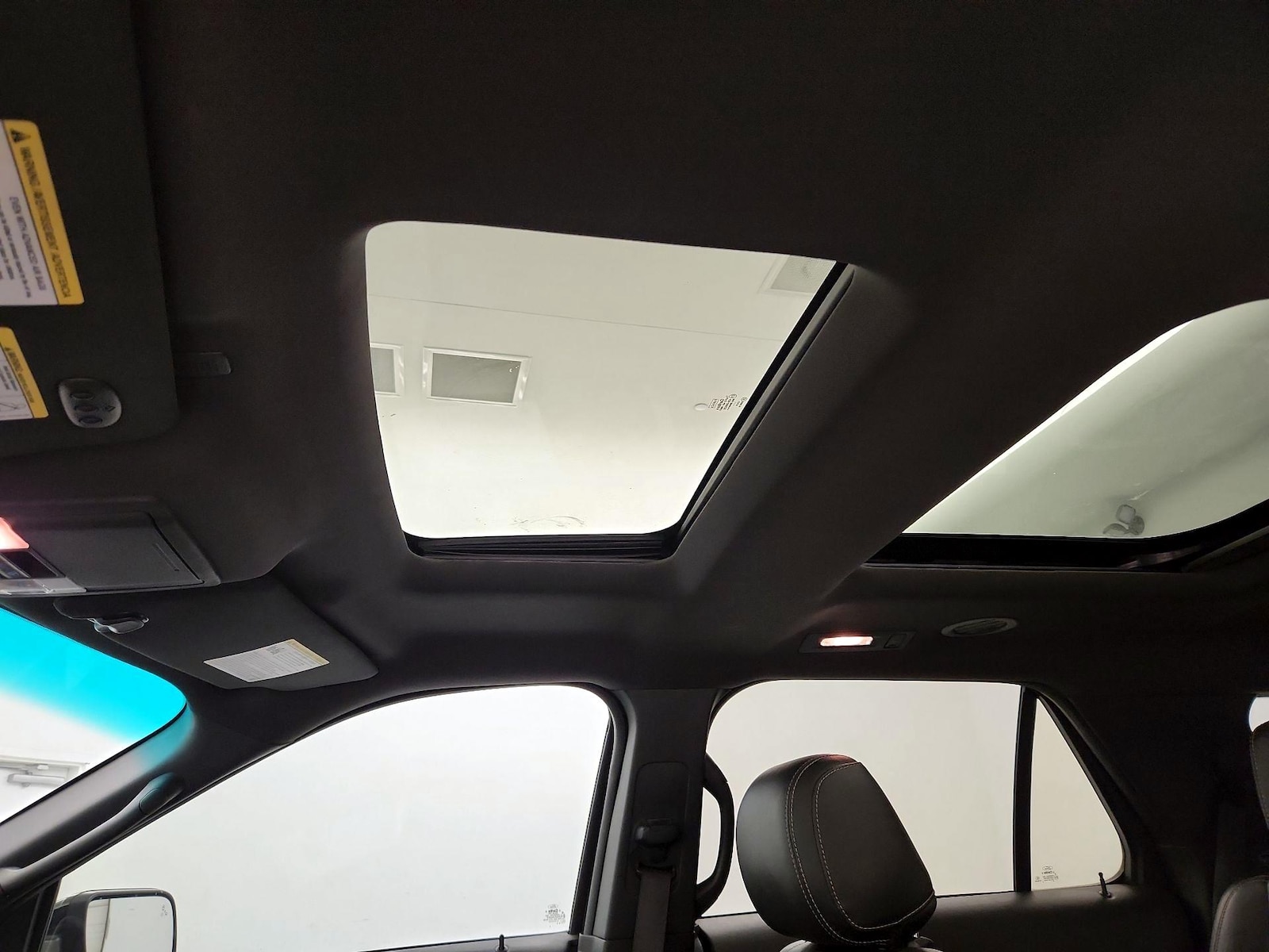 Sunroof(s) & Overhead Airbags