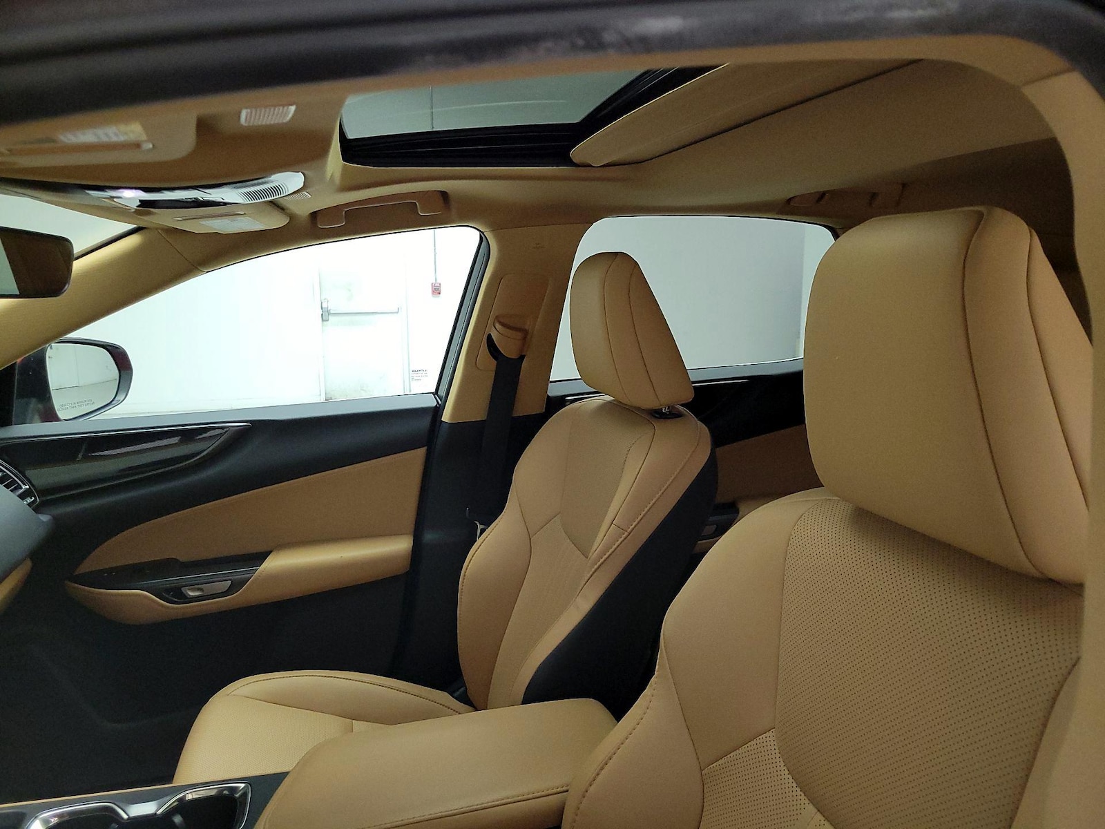 Sunroof(s) & Overhead Airbags