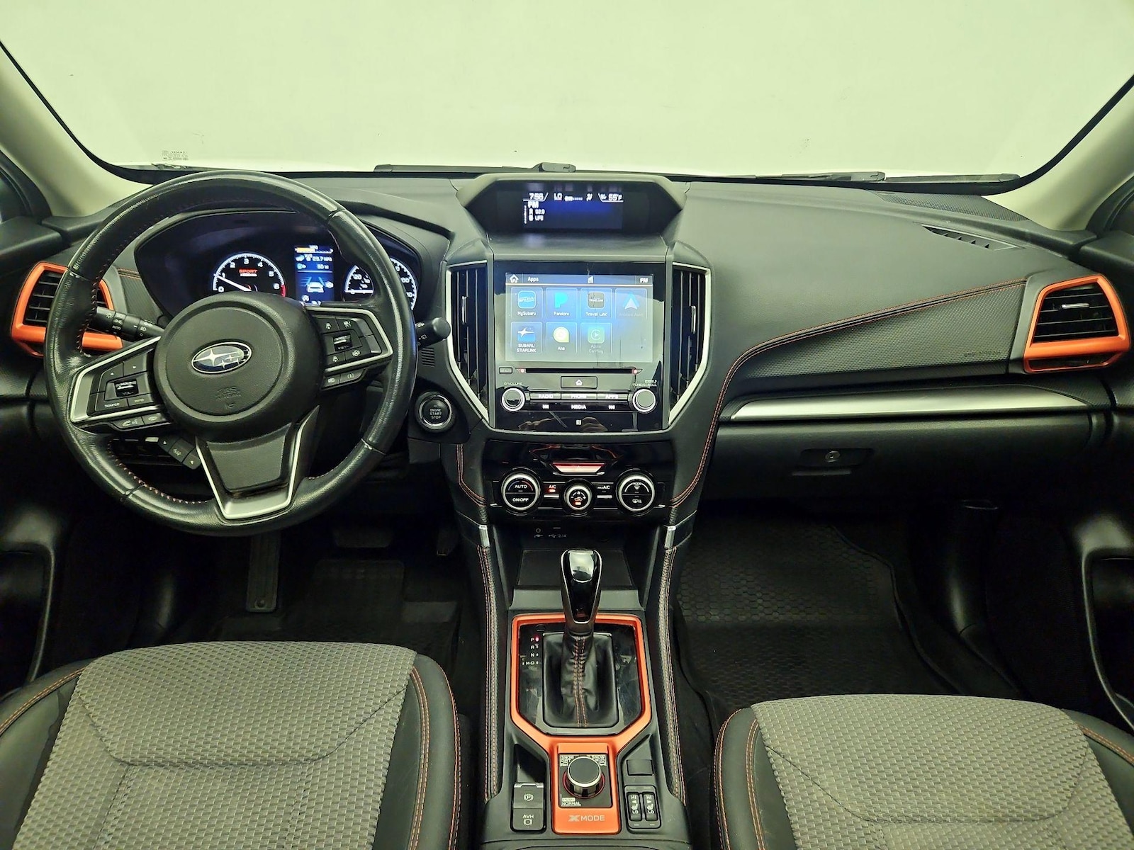 Apple CarPlay® & Android Auto™