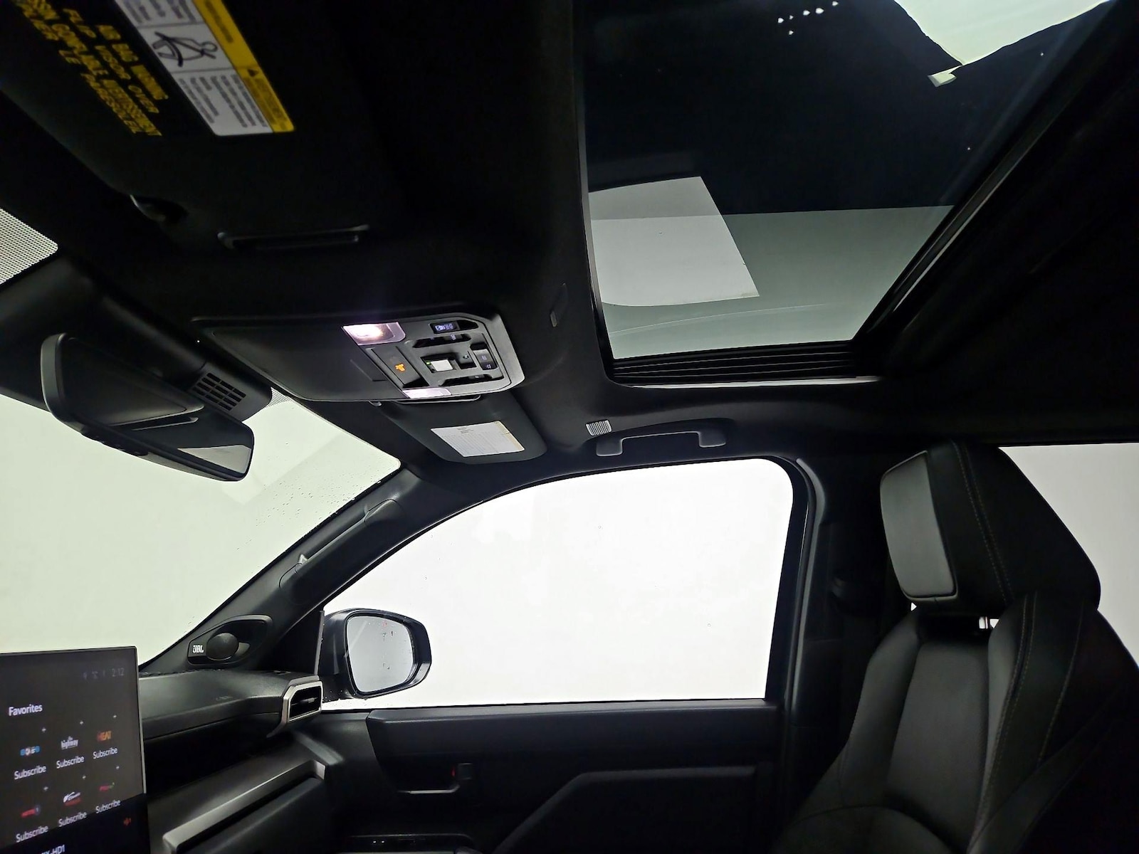 Sunroof(s) & Overhead Airbags