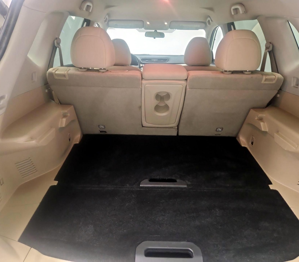 Trunk/Cargo (Seats Up)
