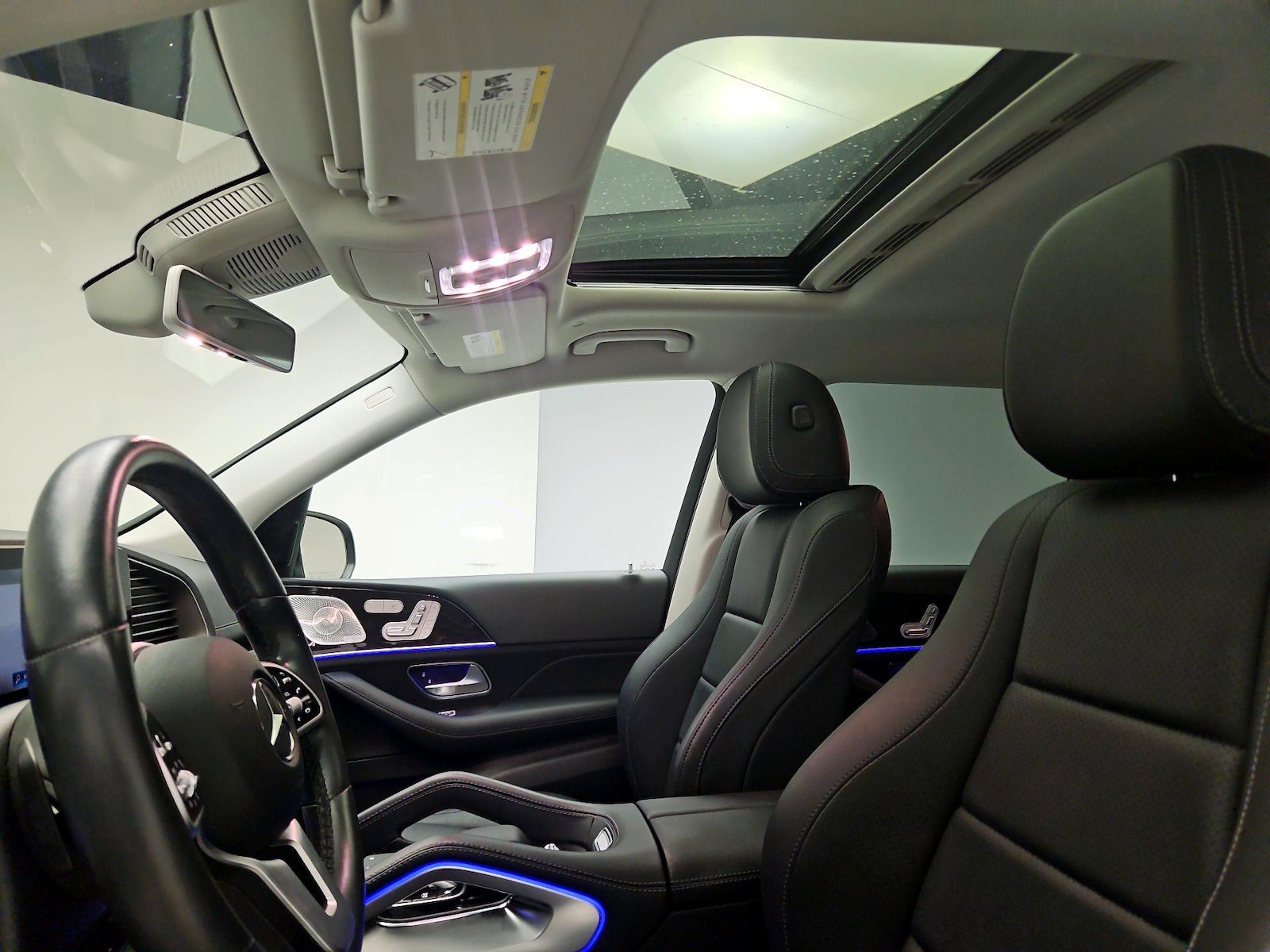 Sunroof(s) & Overhead Airbags