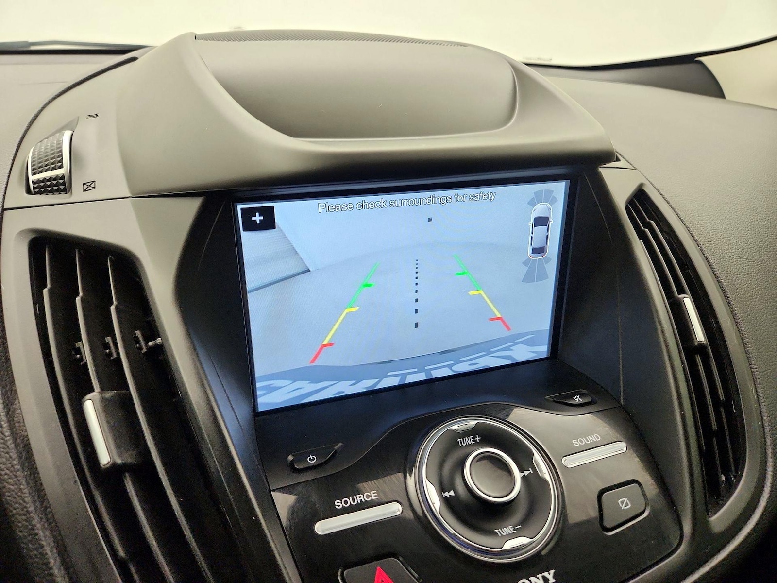 2019 Ford Escape Titanium - Photo 16
