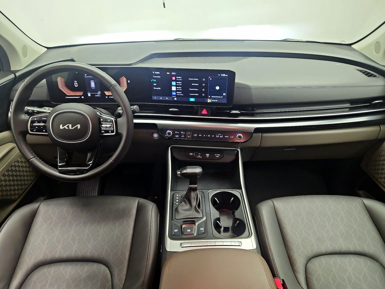 Apple CarPlay® & Android Auto™