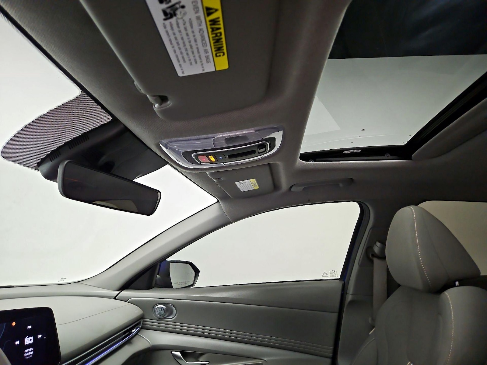 Sunroof(s) & Overhead Airbags