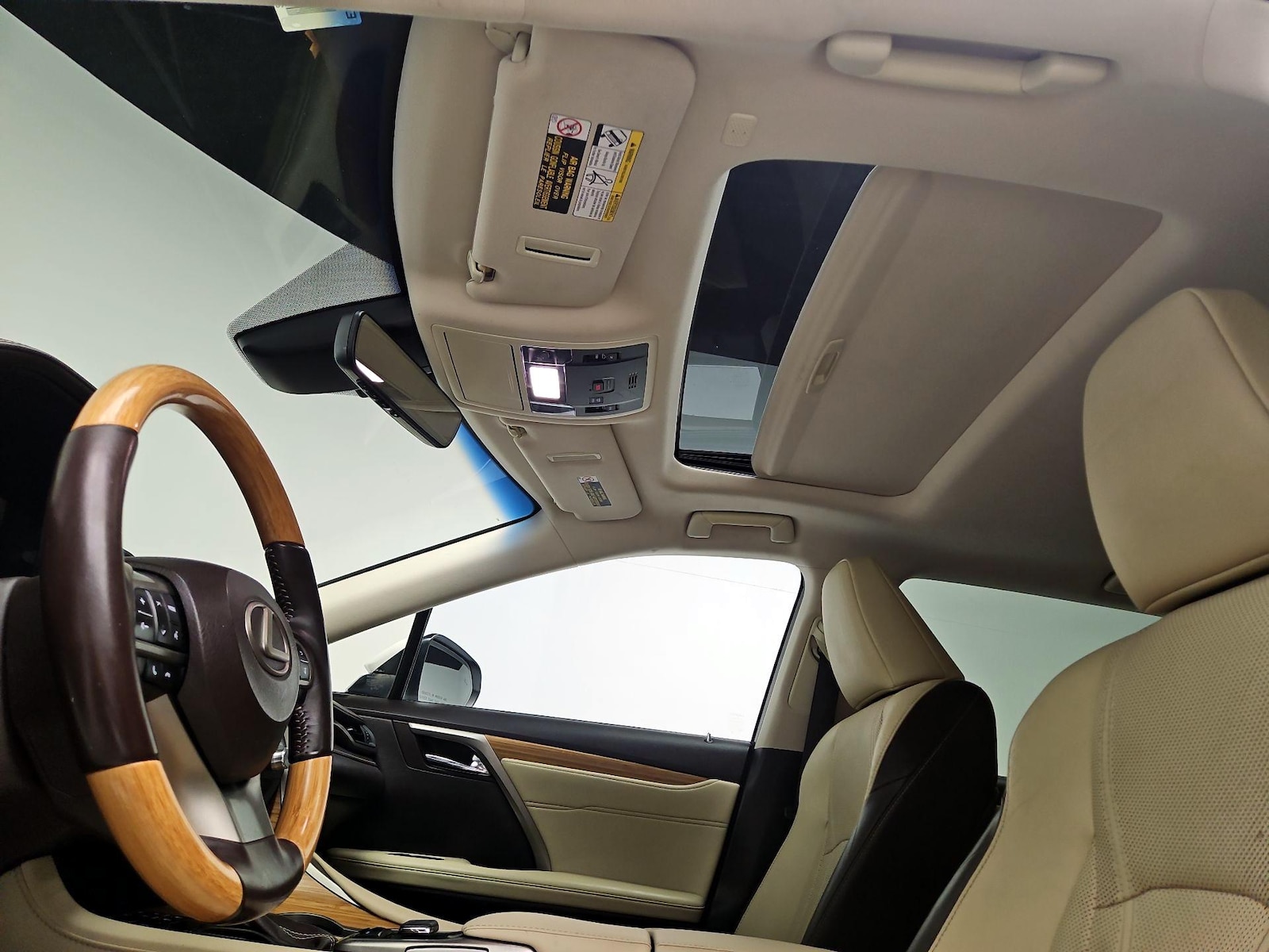 Sunroof(s) & Overhead Airbags