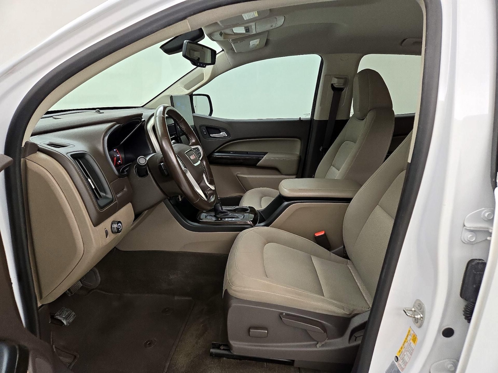 Power Seat(s) & Side Airbags