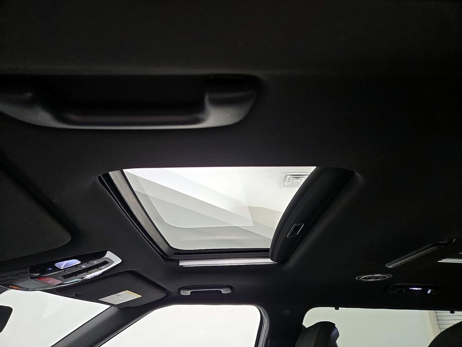 Sunroof(s) & Skylight(s)