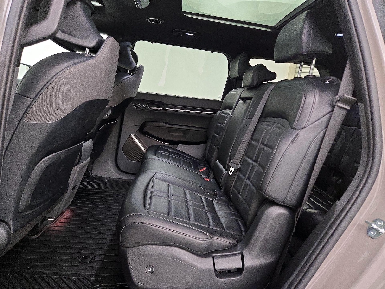 Rear Air Conditioning