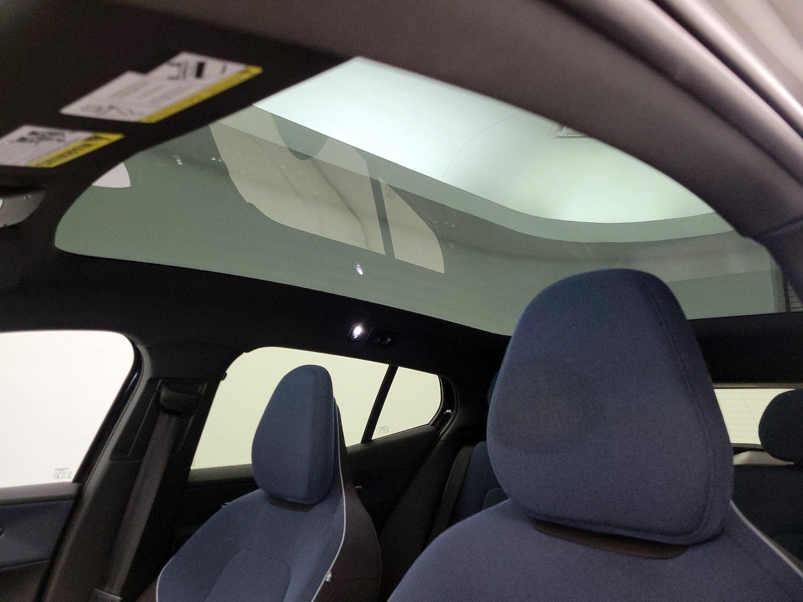 Skylight(s) & Overhead Airbags