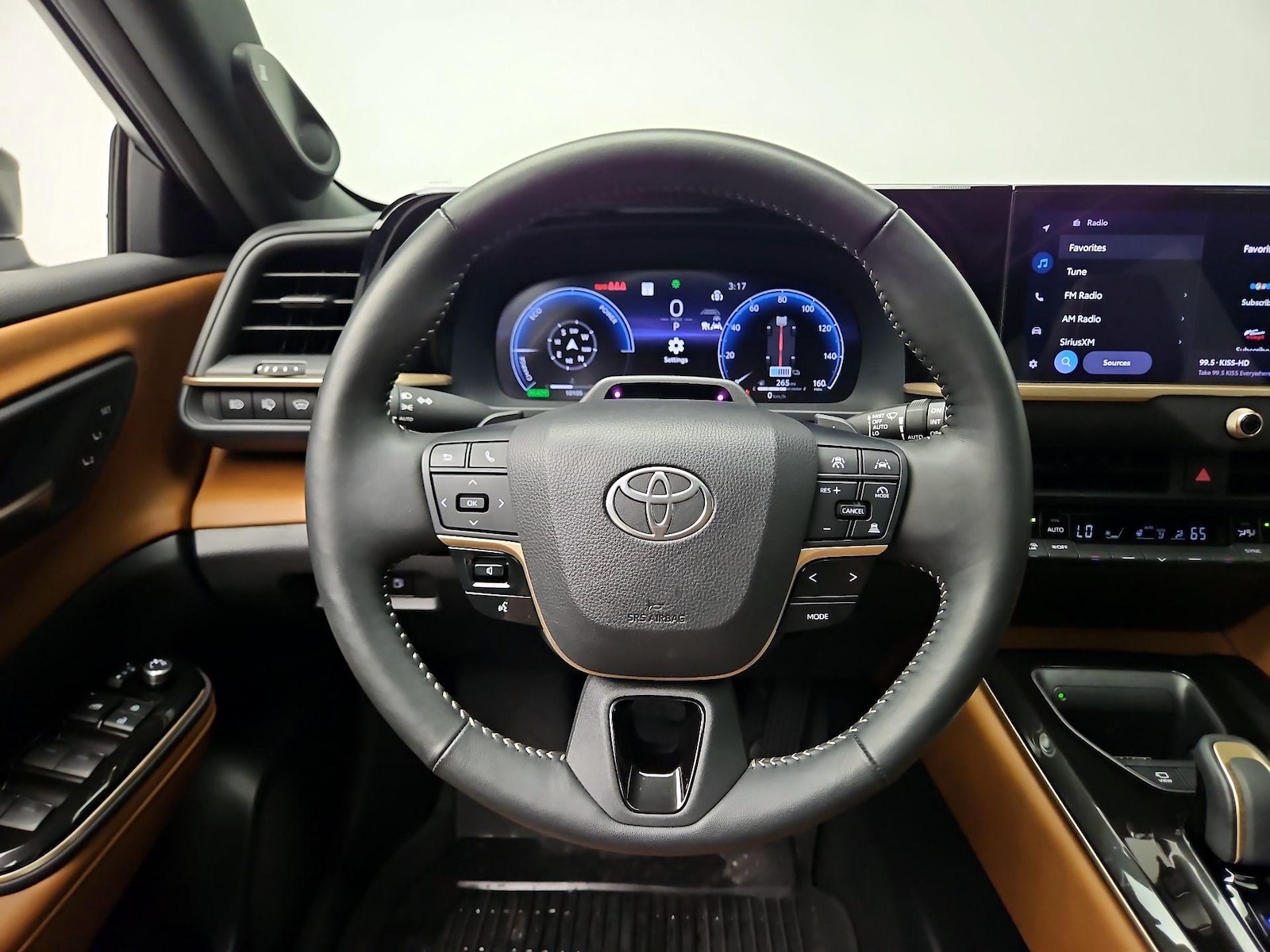 2025 Toyota Crown Signia Limited - Photo 11