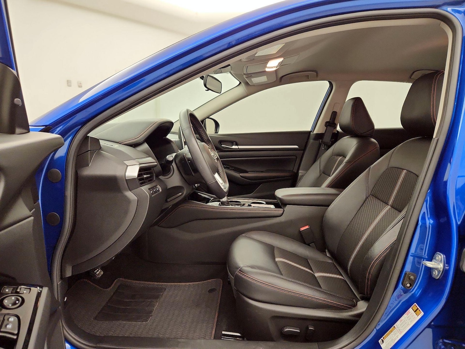 Power Seat(s) & Side Airbags