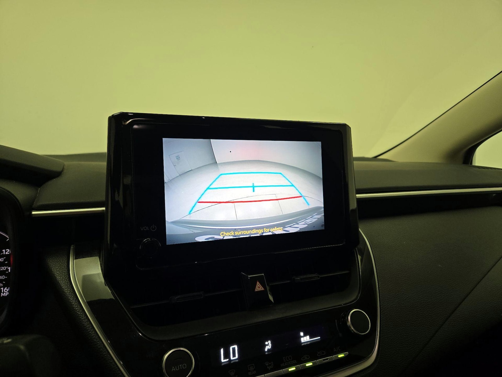 2023 Toyota Corolla LE - Photo 15