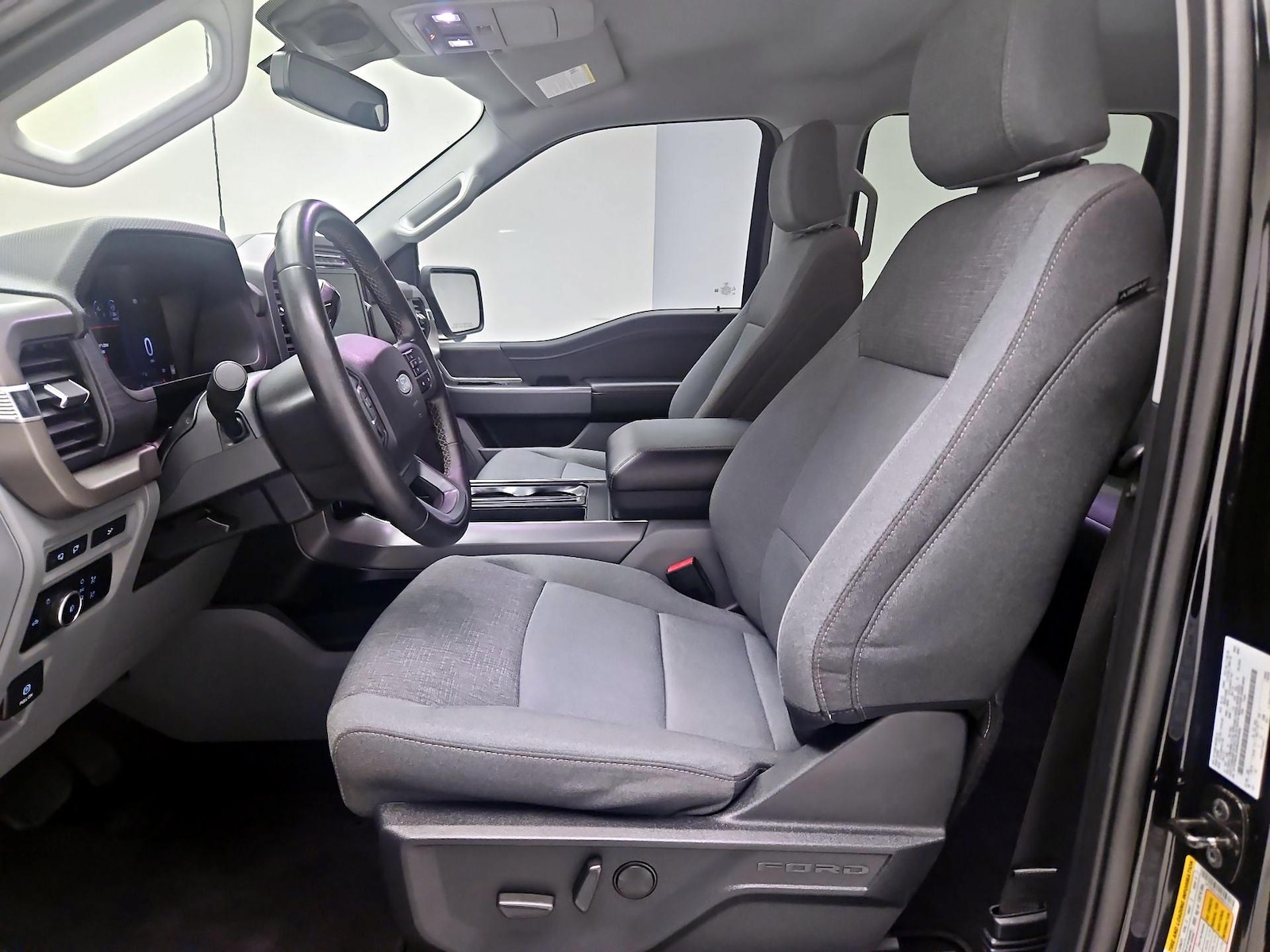 2024 Ford F-150 XLT - Photo 12