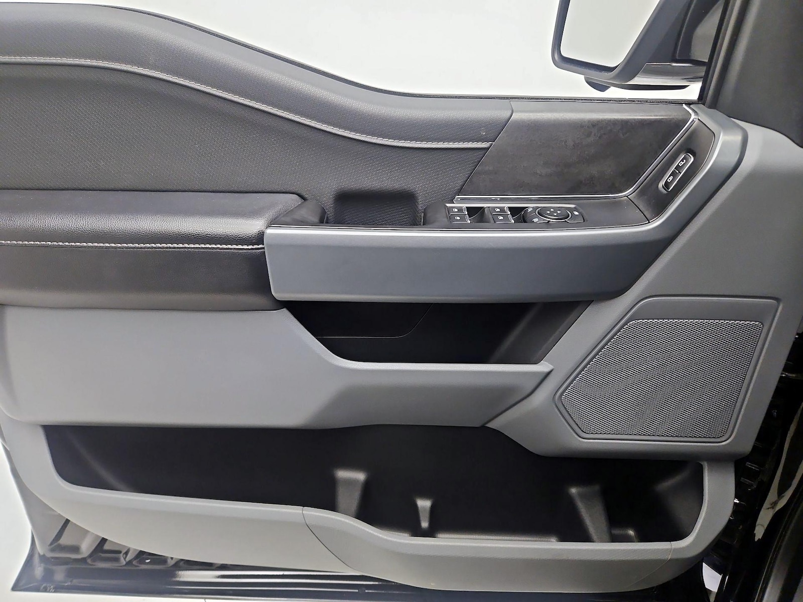 2024 Ford F-150 XLT - Photo 13
