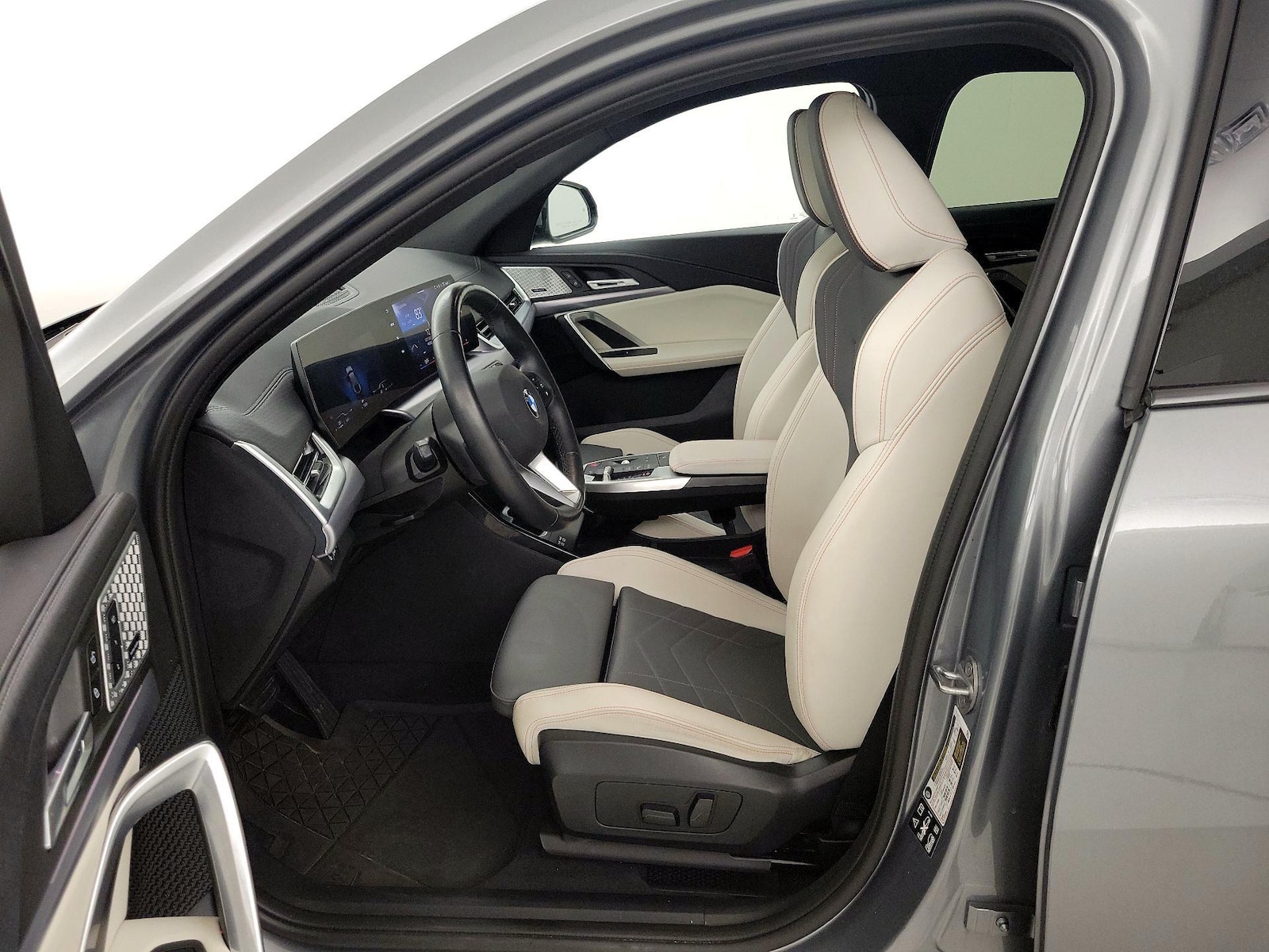 Power Seat(s) & Side Airbags