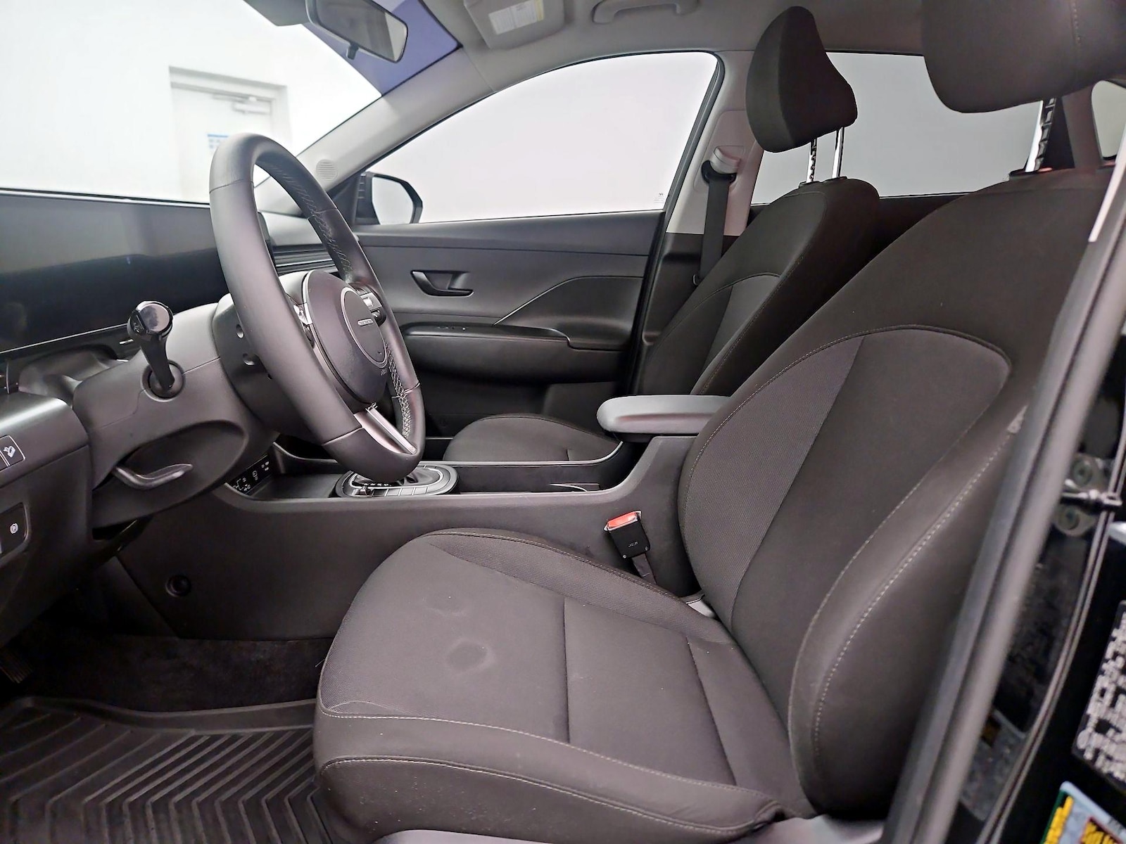 Power Seat(s) & Side Airbags
