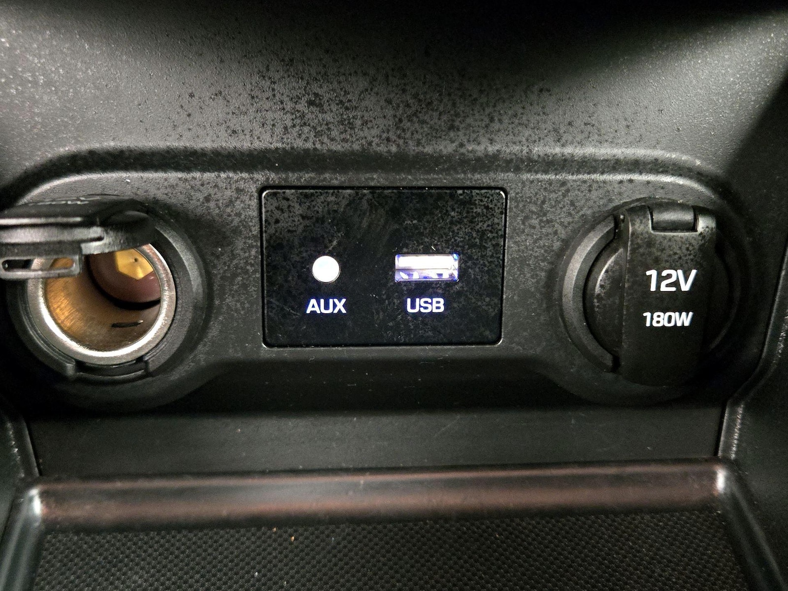 2020 Hyundai Accent SE - Photo 19