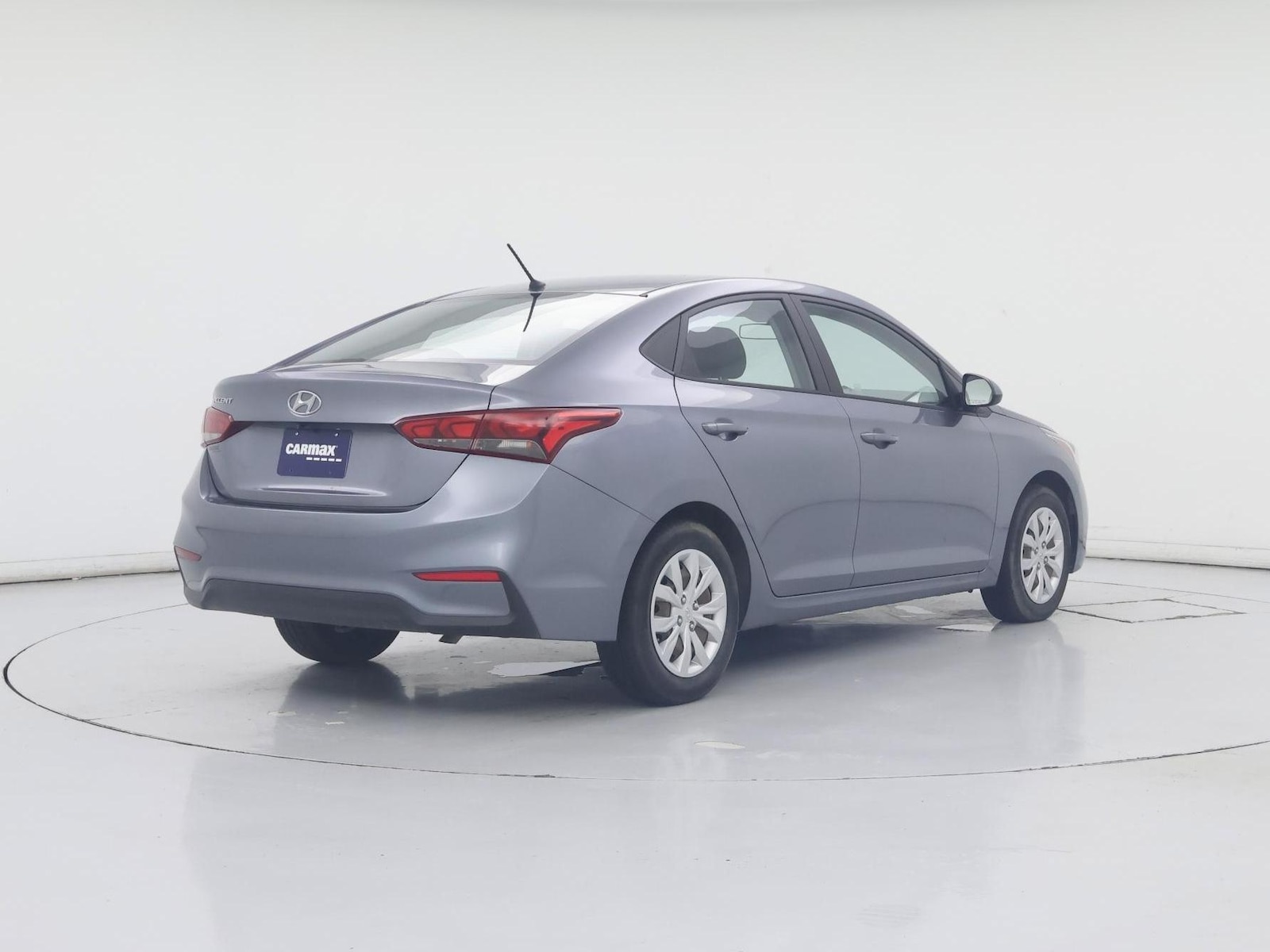 2020 Hyundai Accent SE - Photo 9
