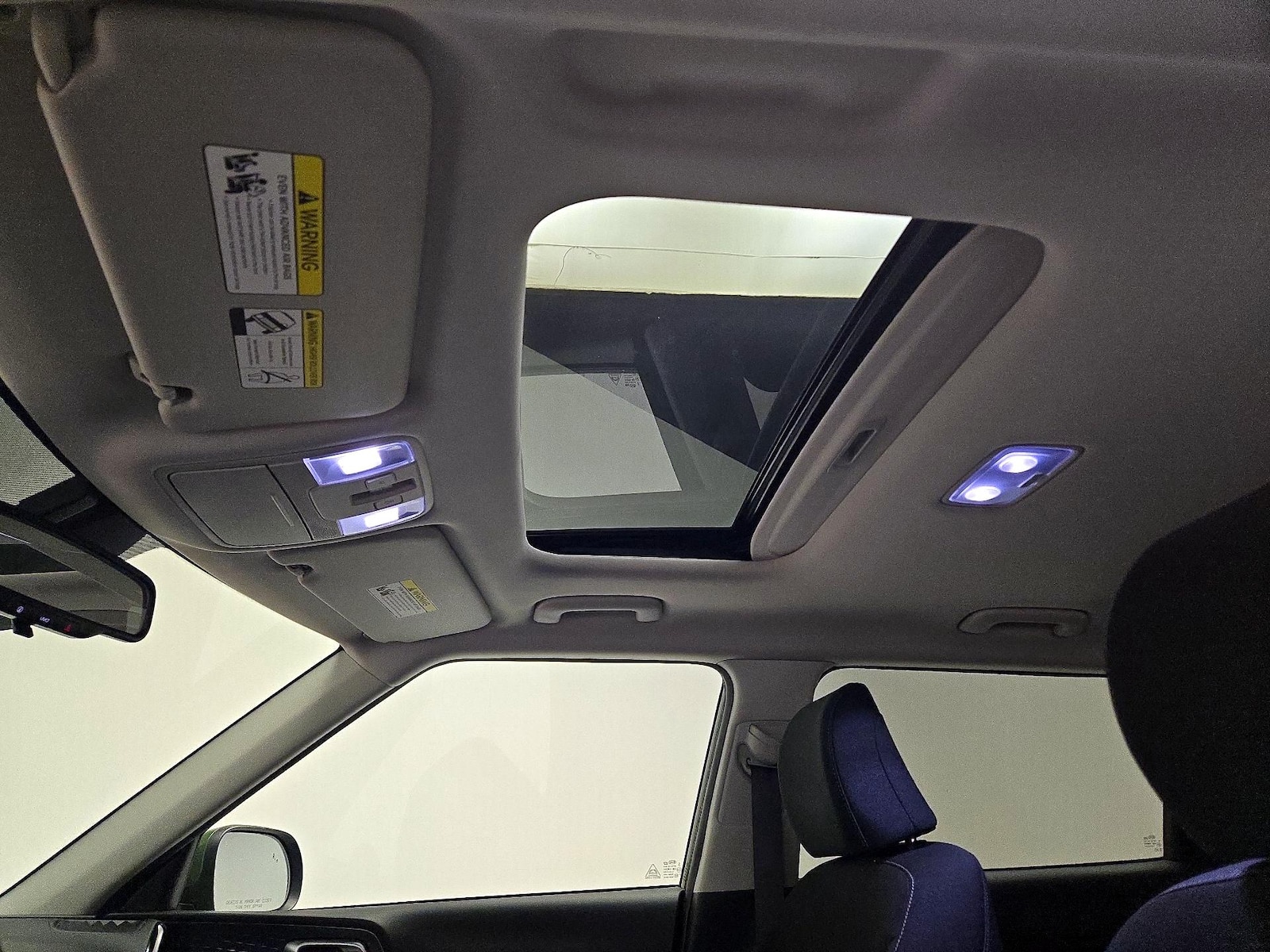 Sunroof(s) & Overhead Airbags