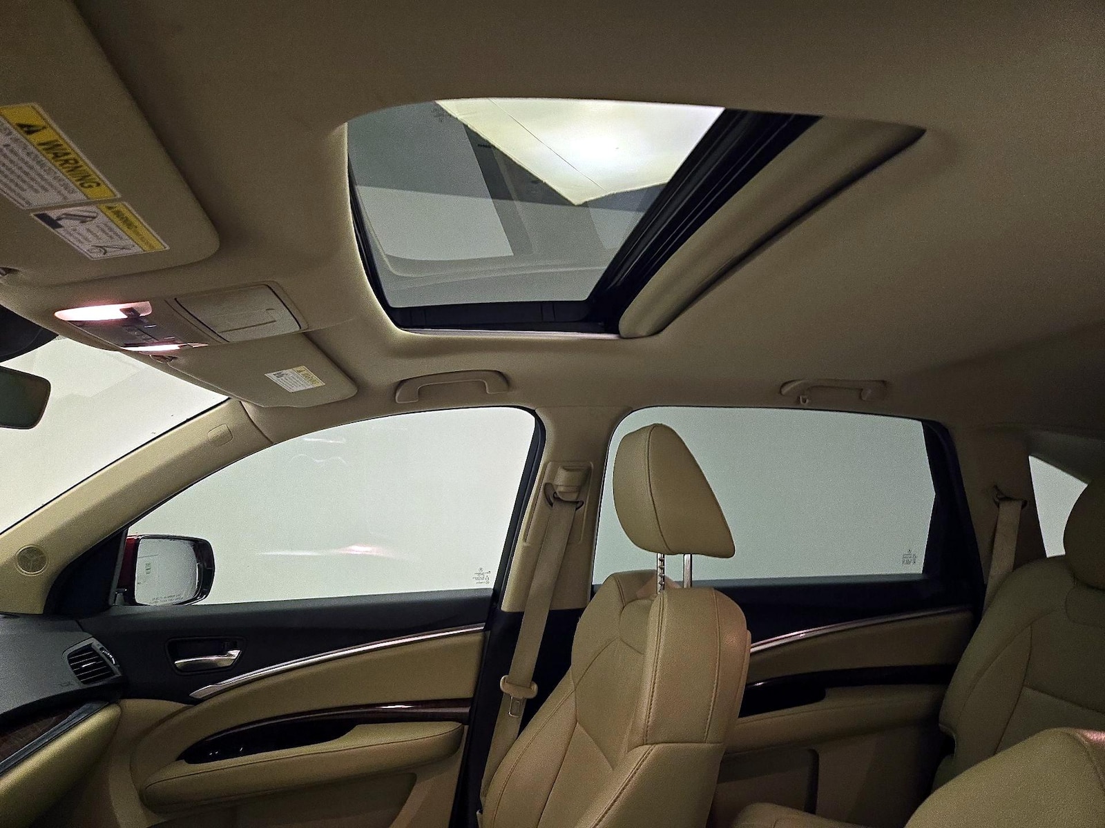 Sunroof(s) & Overhead Airbags