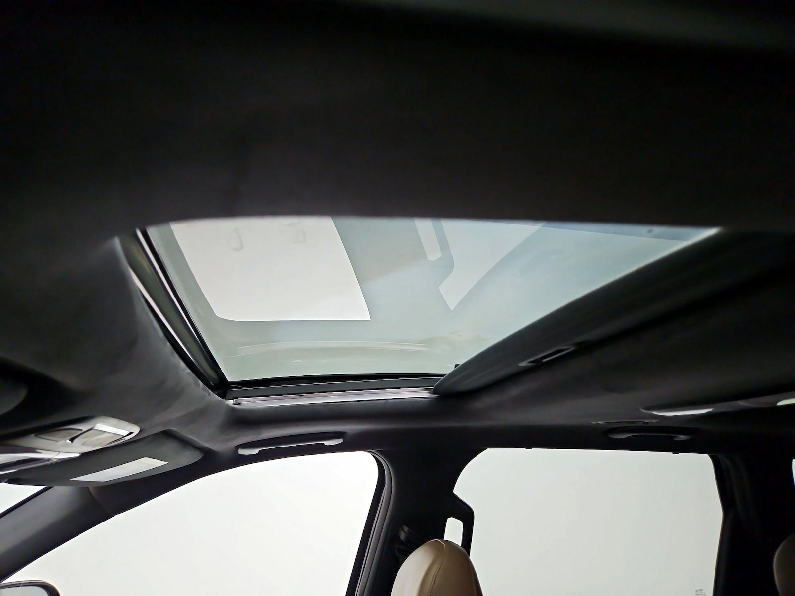 Sunroof(s) & Skylight(s)