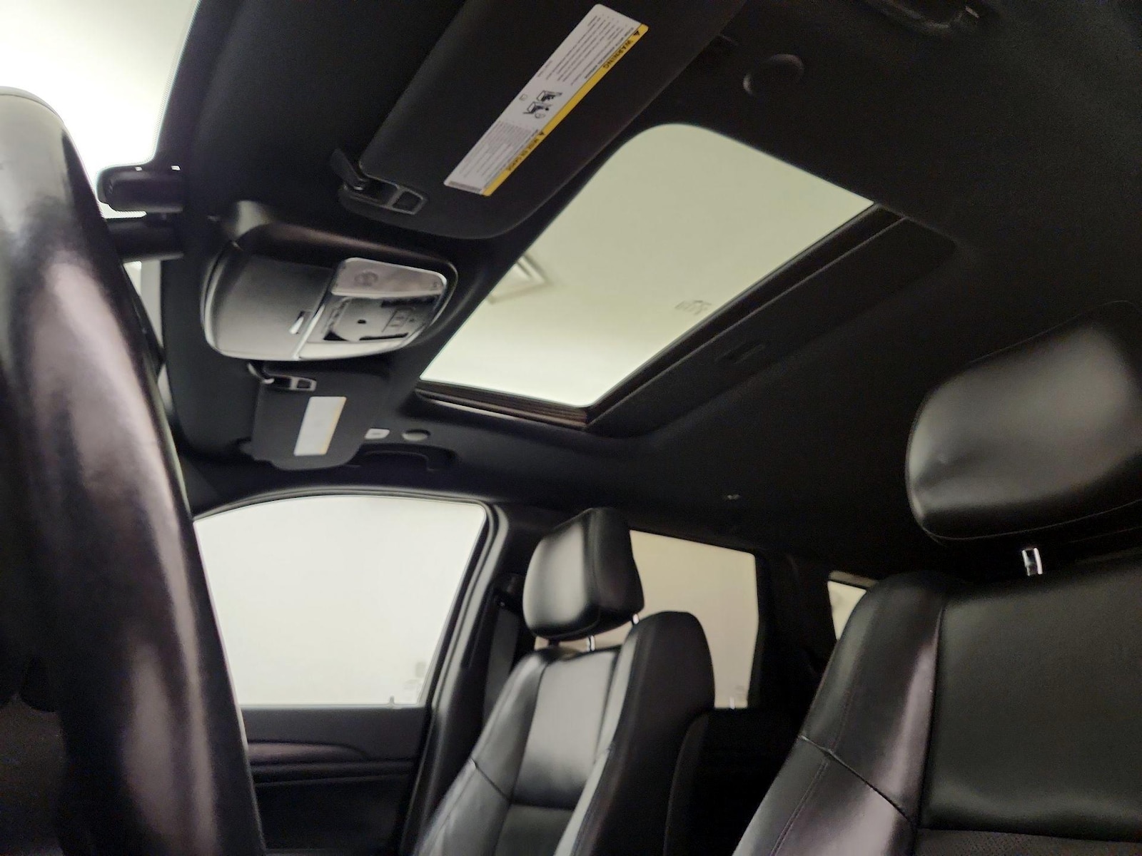 Sunroof(s) & Overhead Airbags