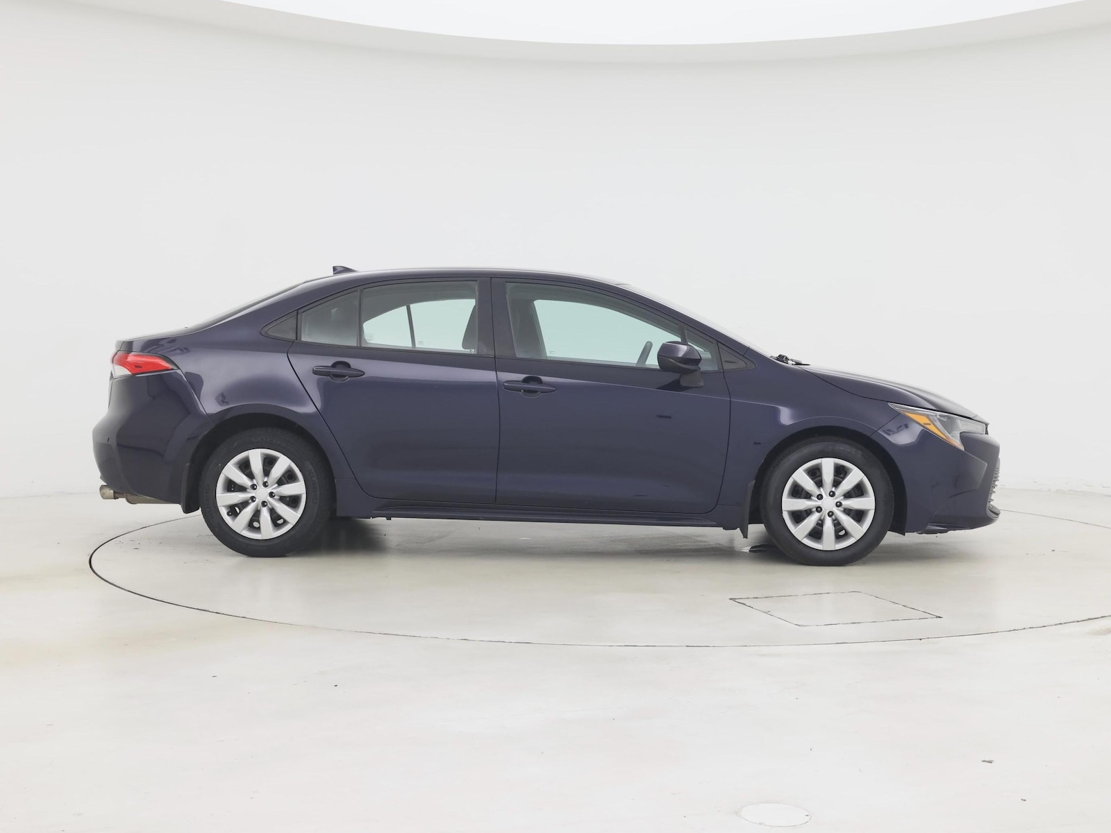 2024 Toyota Corolla LE - Photo 8