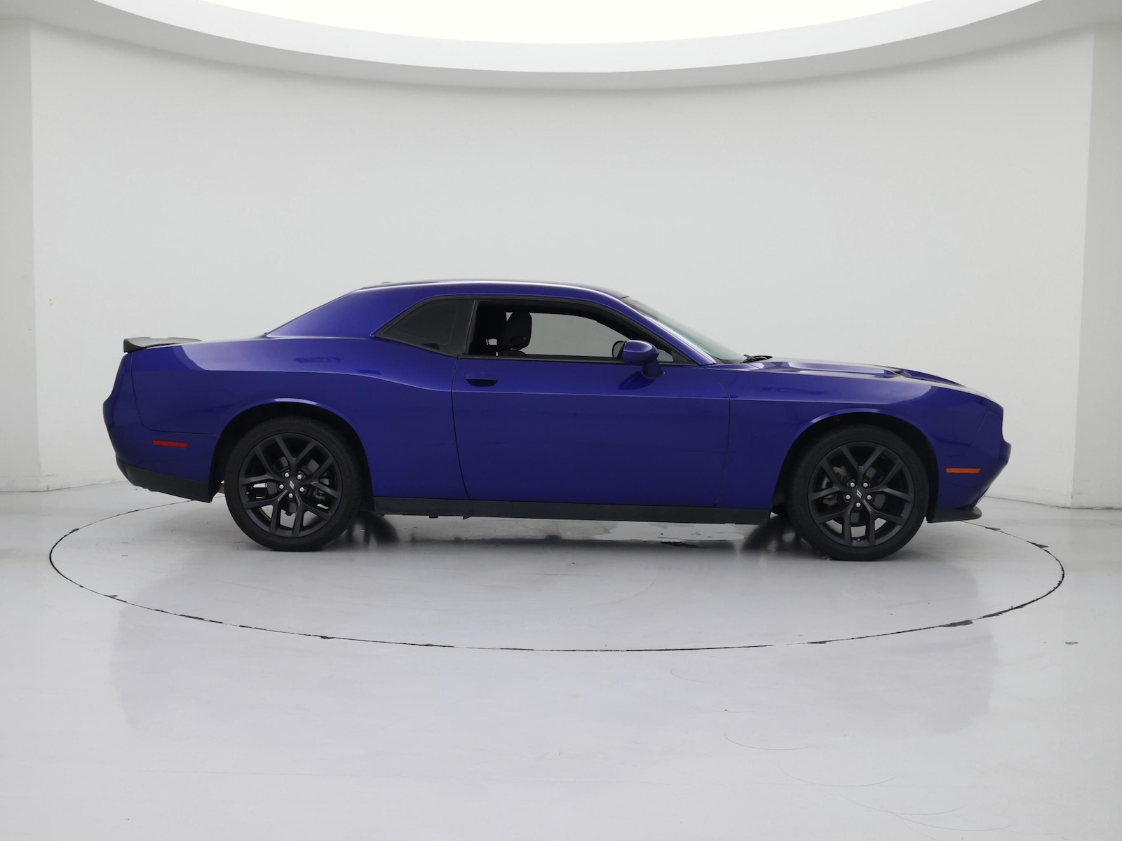 2022 Dodge Challenger SXT - Photo 8
