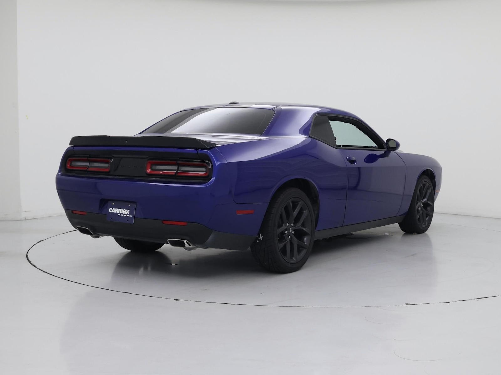 2022 Dodge Challenger SXT - Photo 9