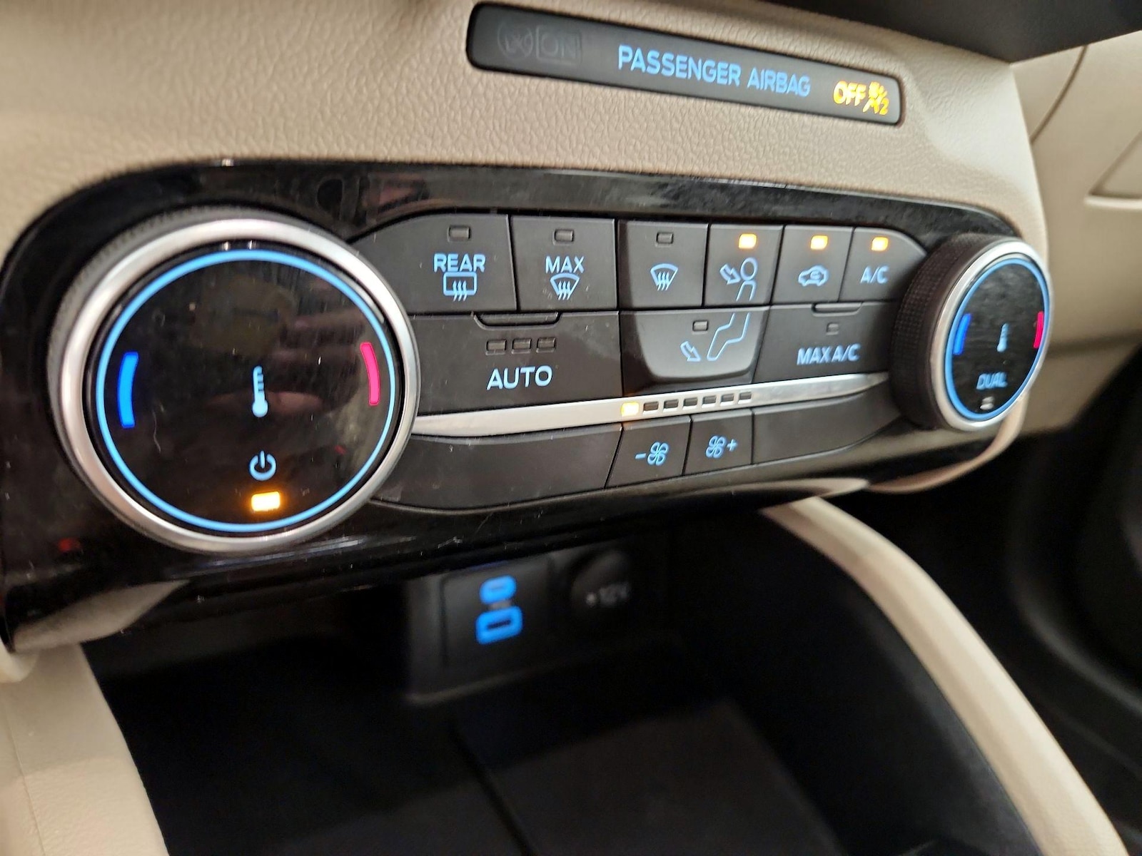 2022 Ford Escape SE - Photo 15