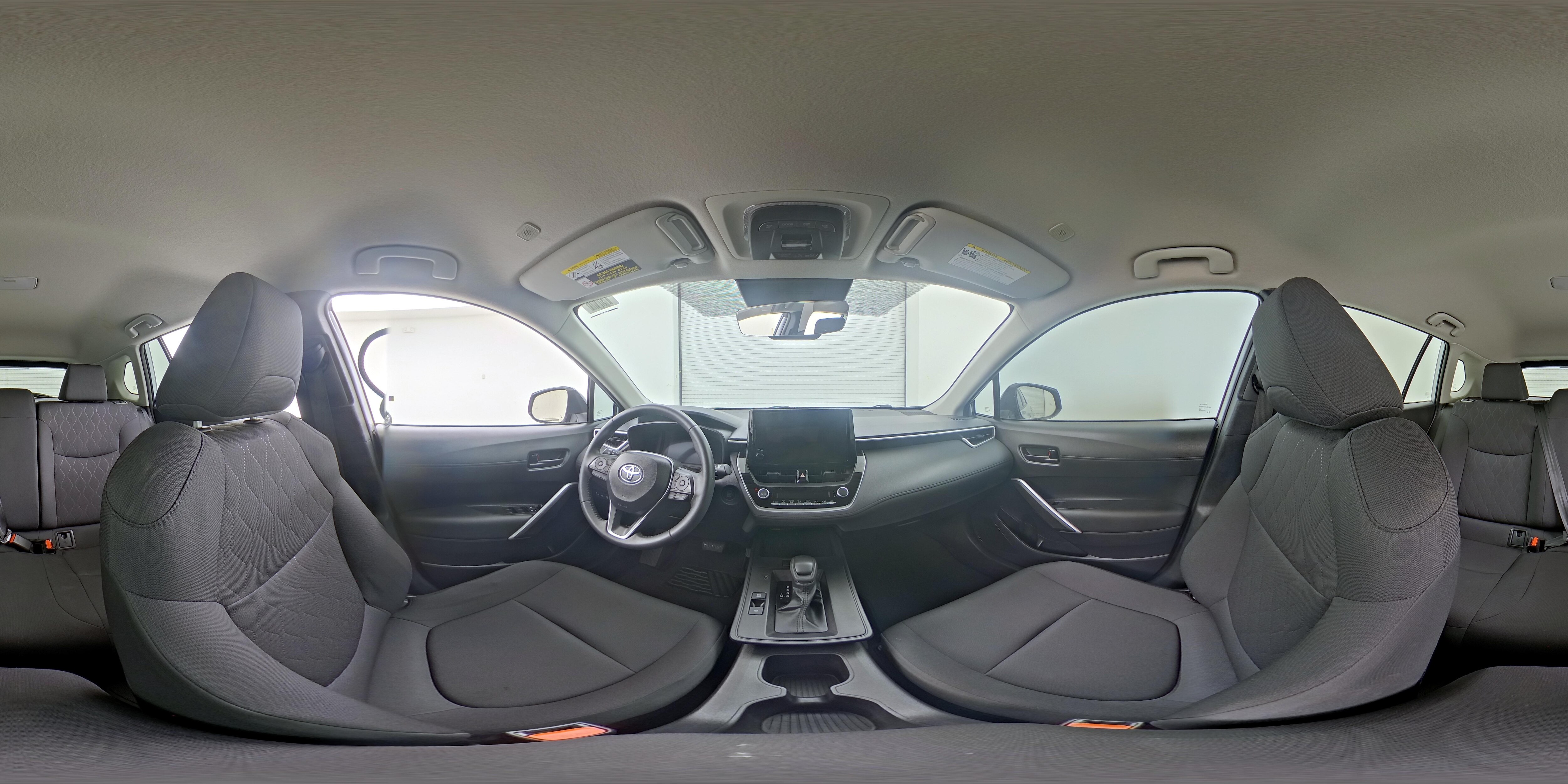 2026 Toyota Corolla Cross LE - Photo 24